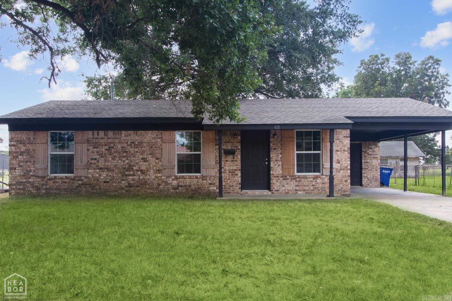 65 Boxwood Drive — photo