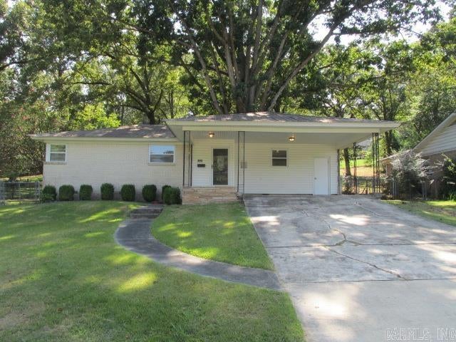 3811 Idlewild — photo