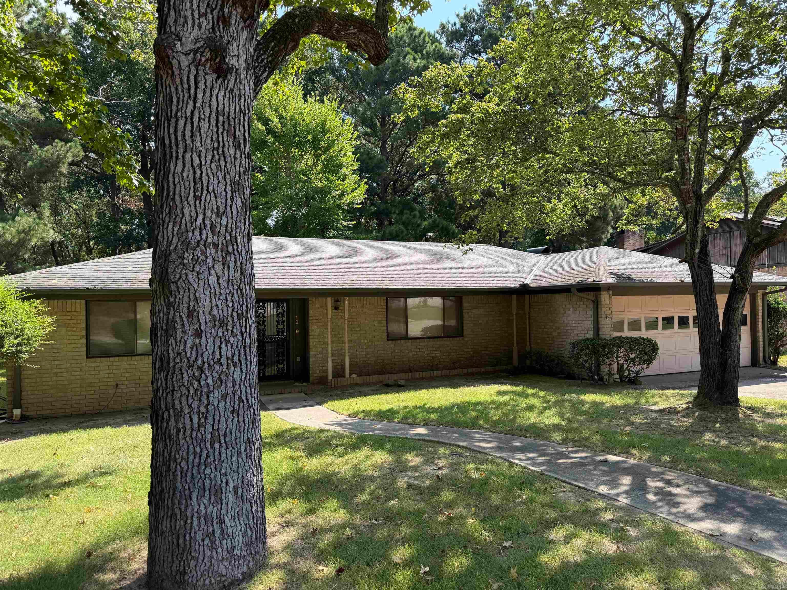 1209 Janwood — photo