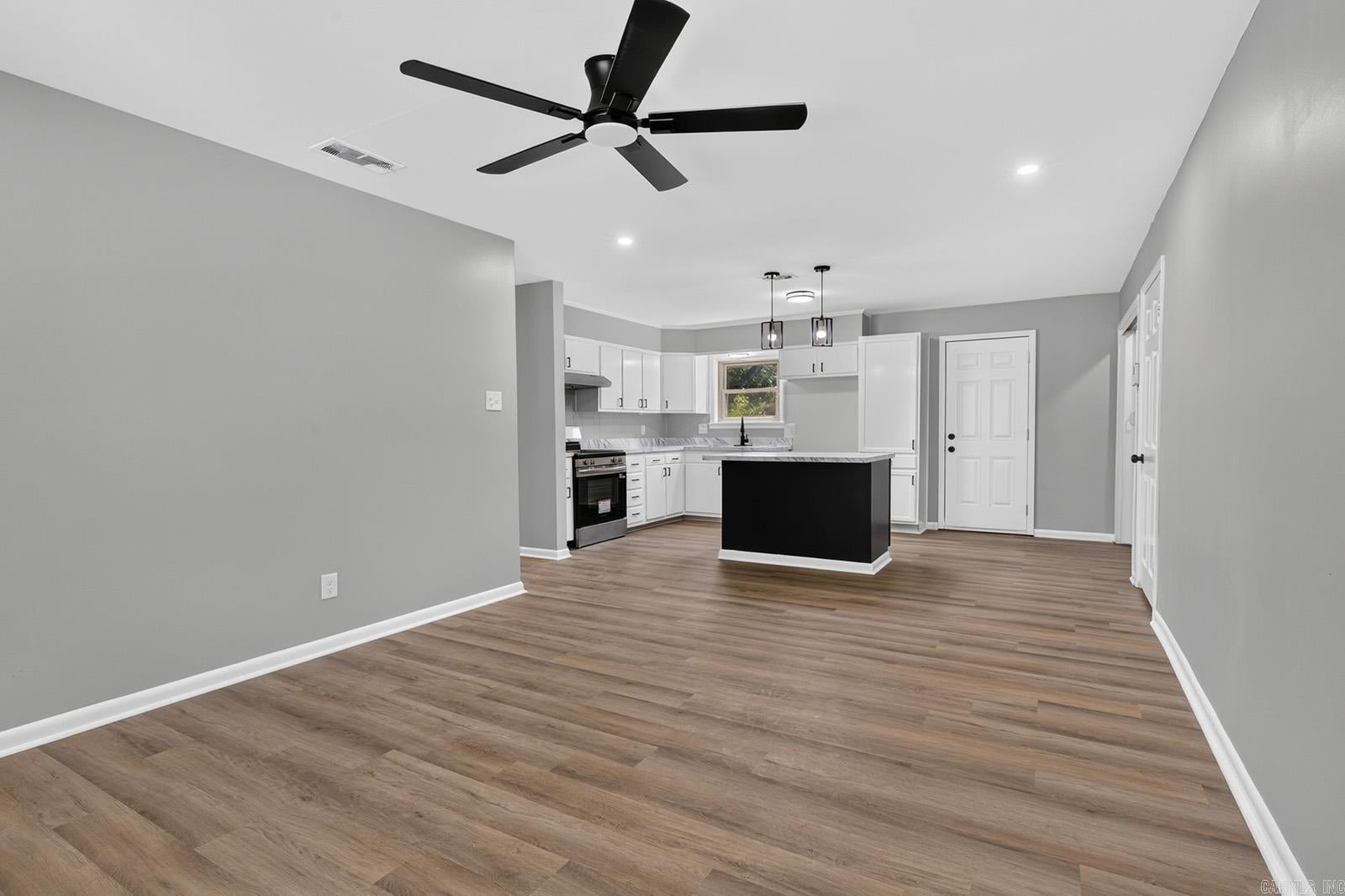 Home in North Little Rock, AR 72117 — photo 2