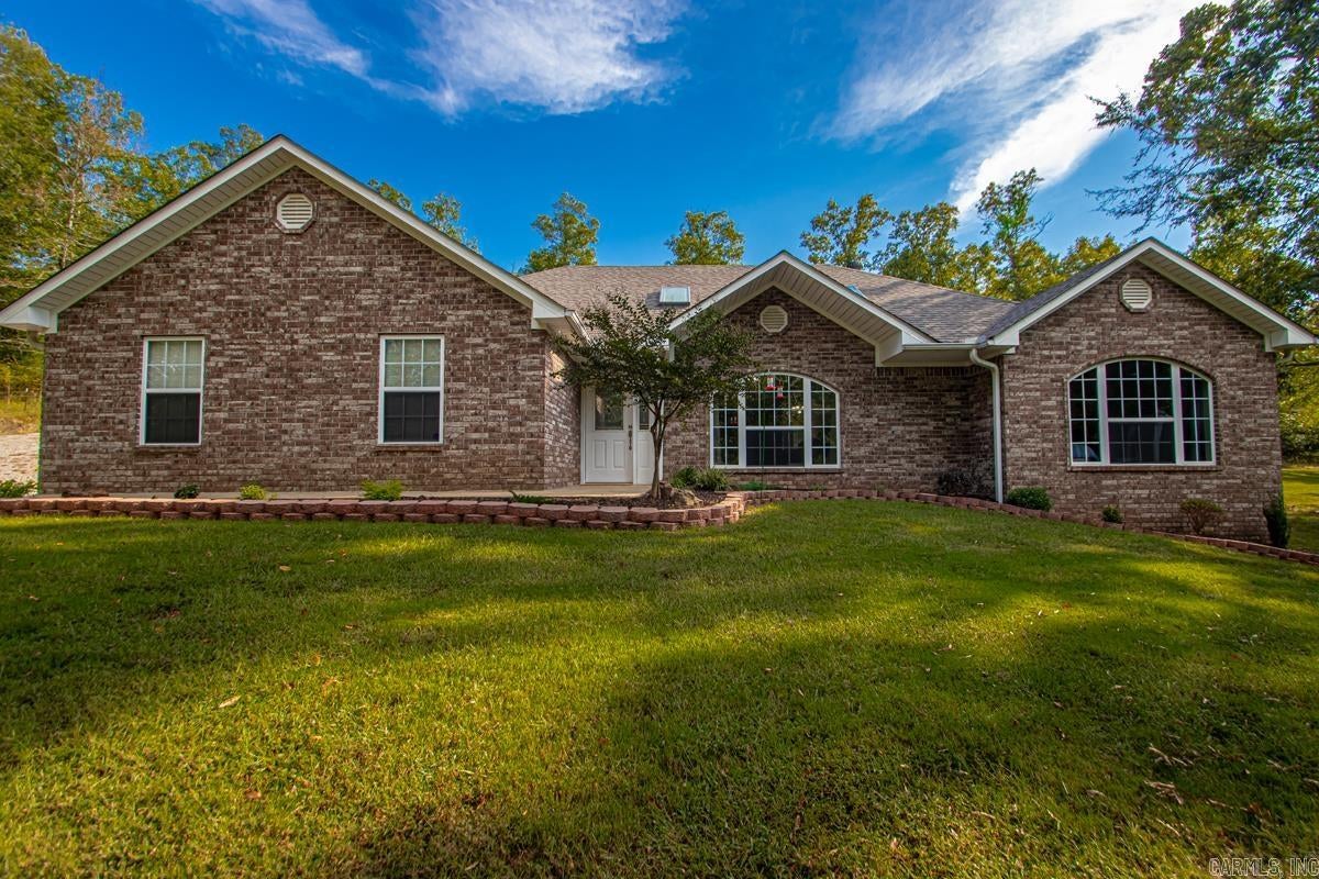 435 Coachlight Road — photo
