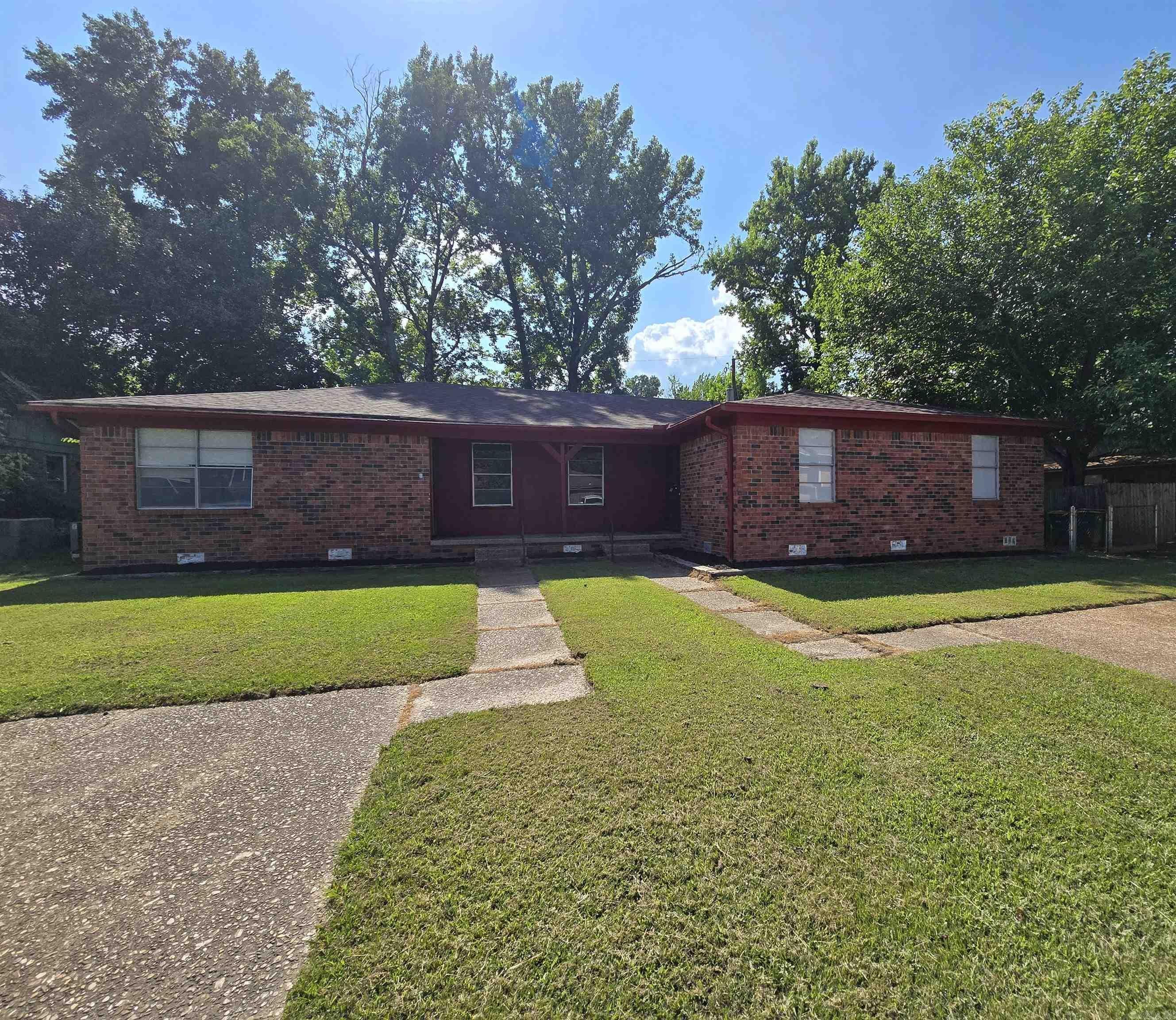 617 Brierly Drive — photo