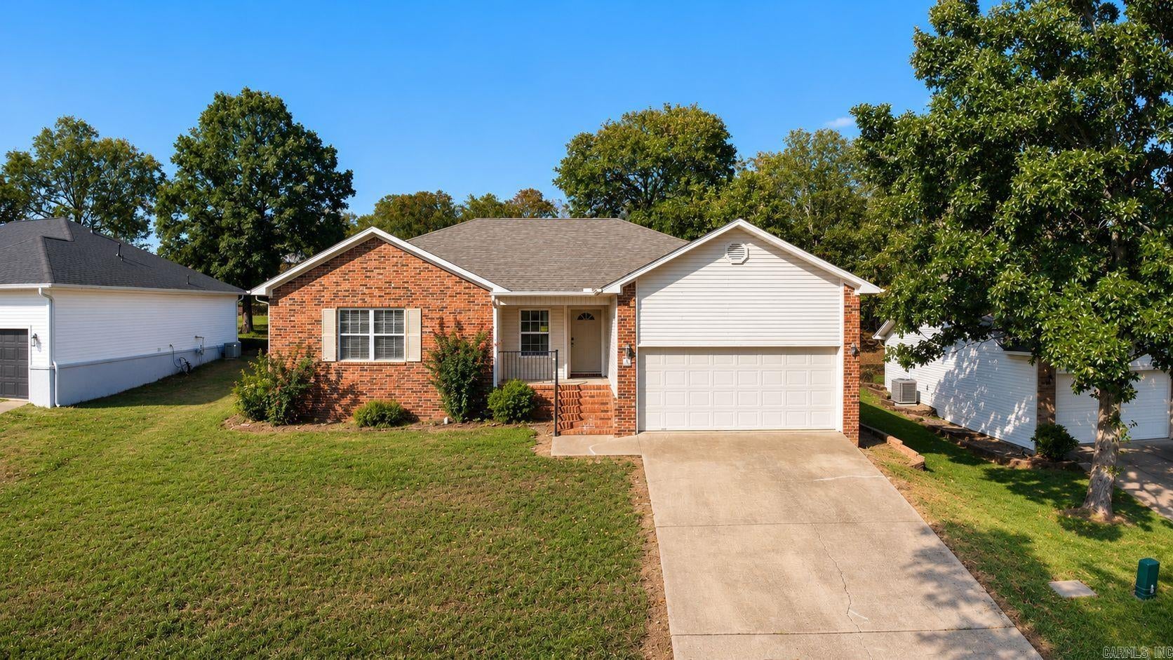 72 Cinnamon Drive — photo