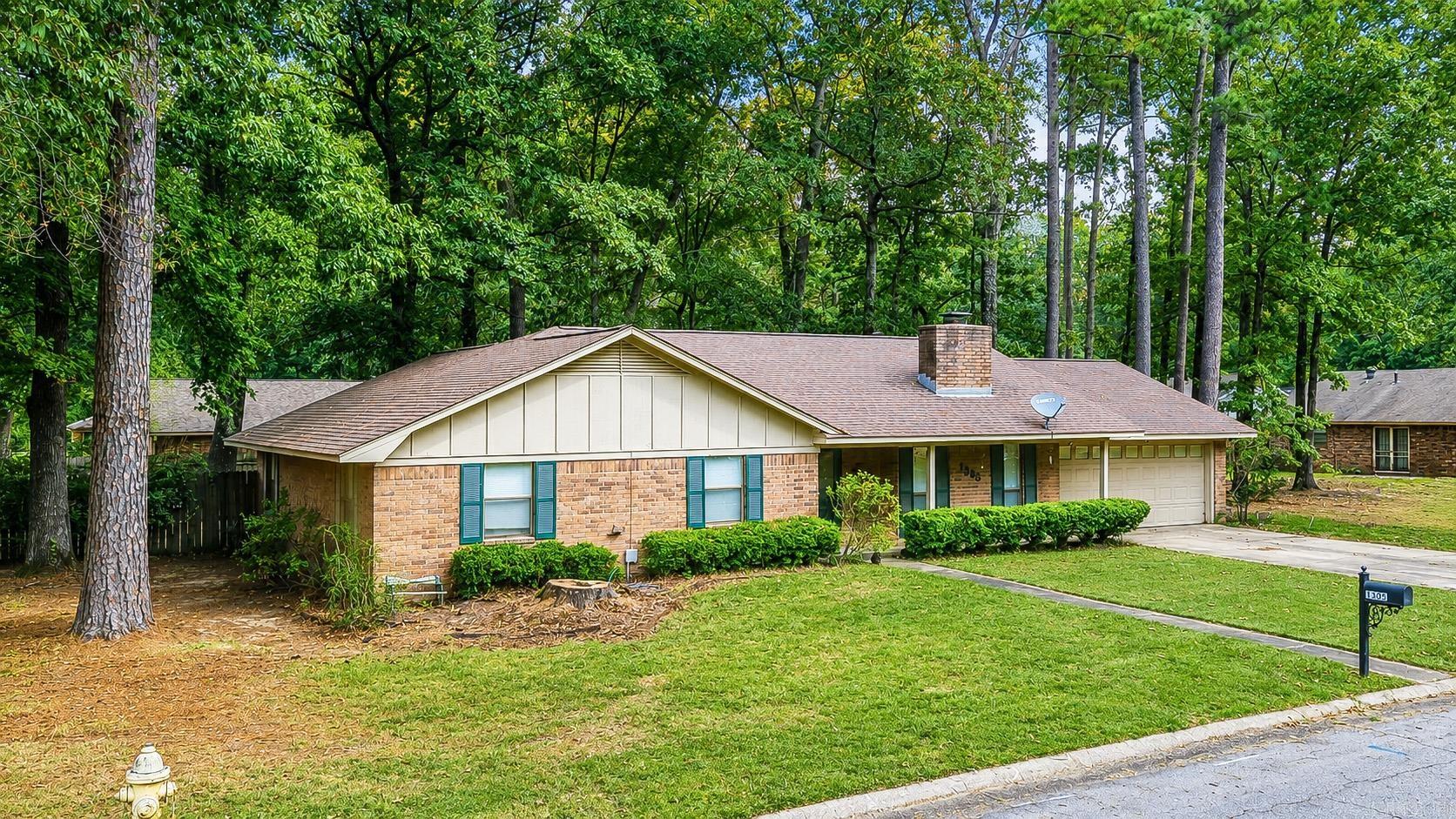 1305 War Eagle, Pine Bluff, AR 71603 — photo 3