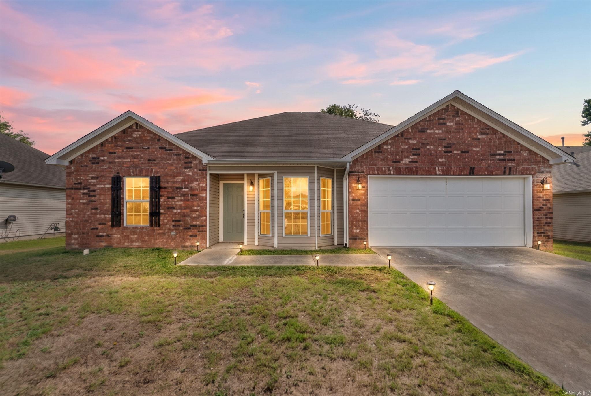 315 Lamplighter Drive — photo