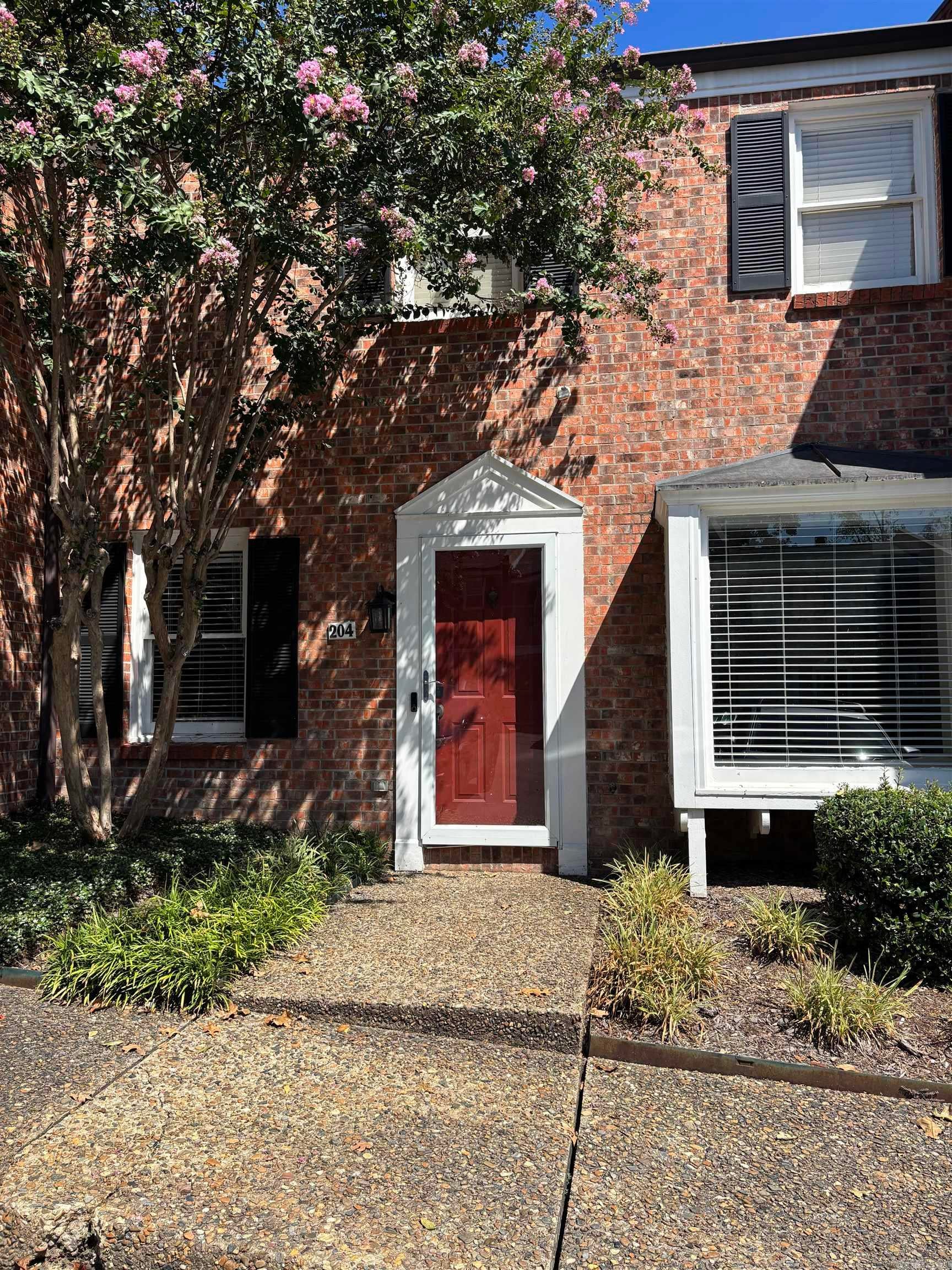 2200 Andover Ct #204 — photo
