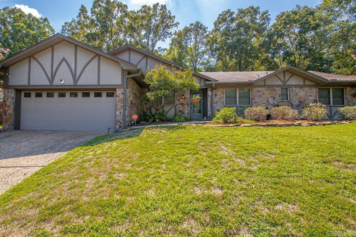 11 Greenview Circle — photo