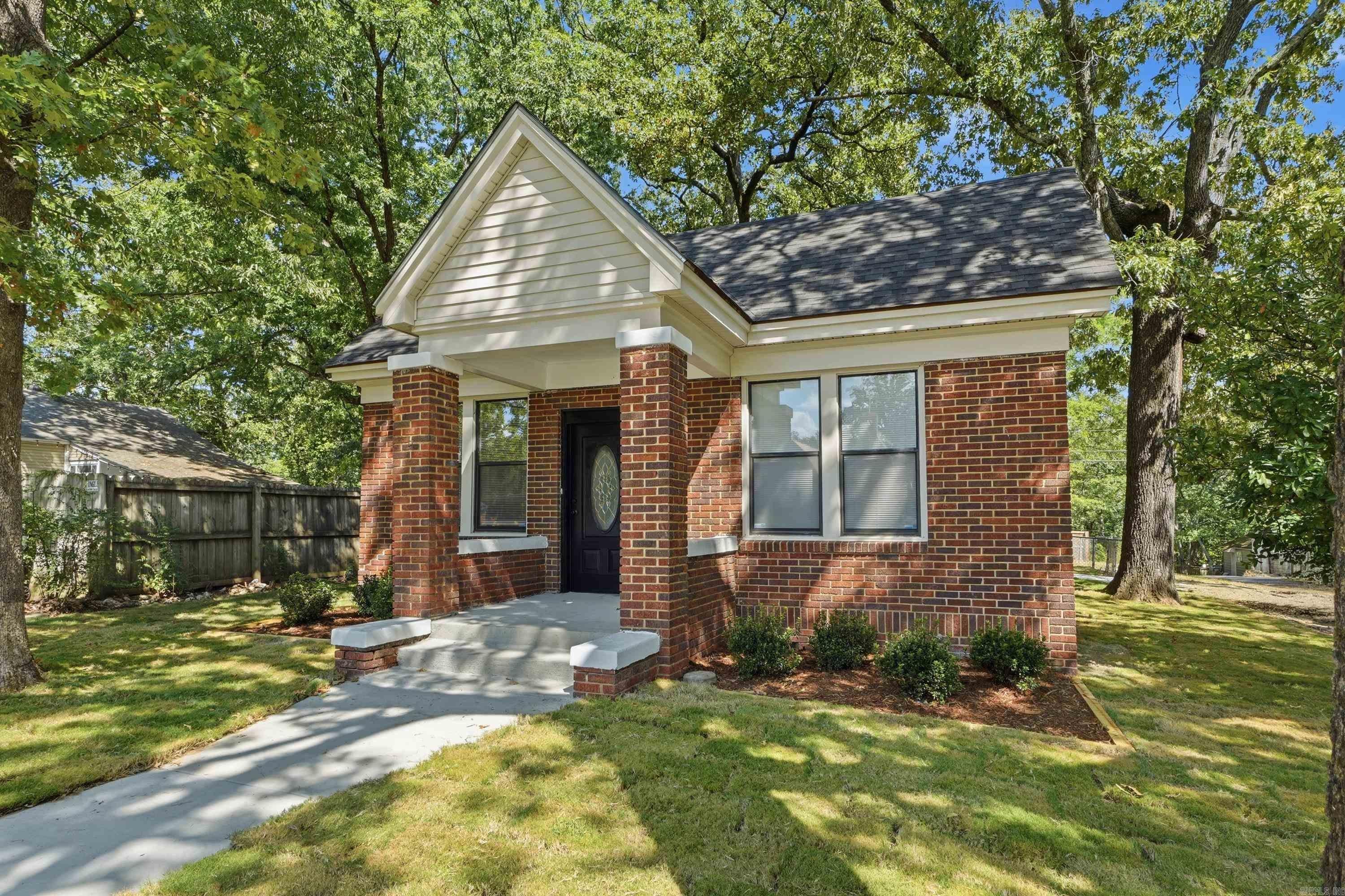 2423 S Tyler Street — photo