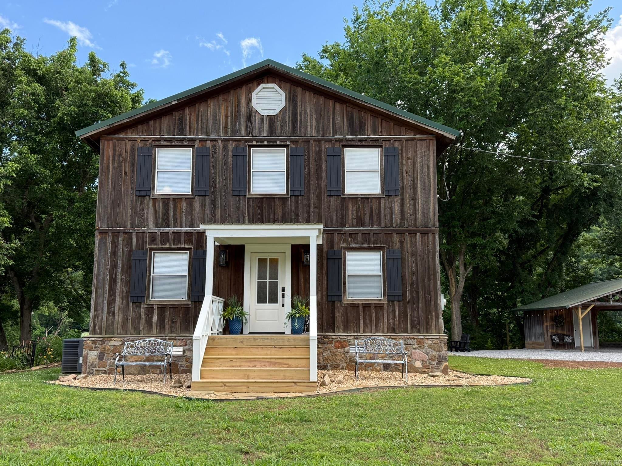 76 W Cool Water Retreat — photo