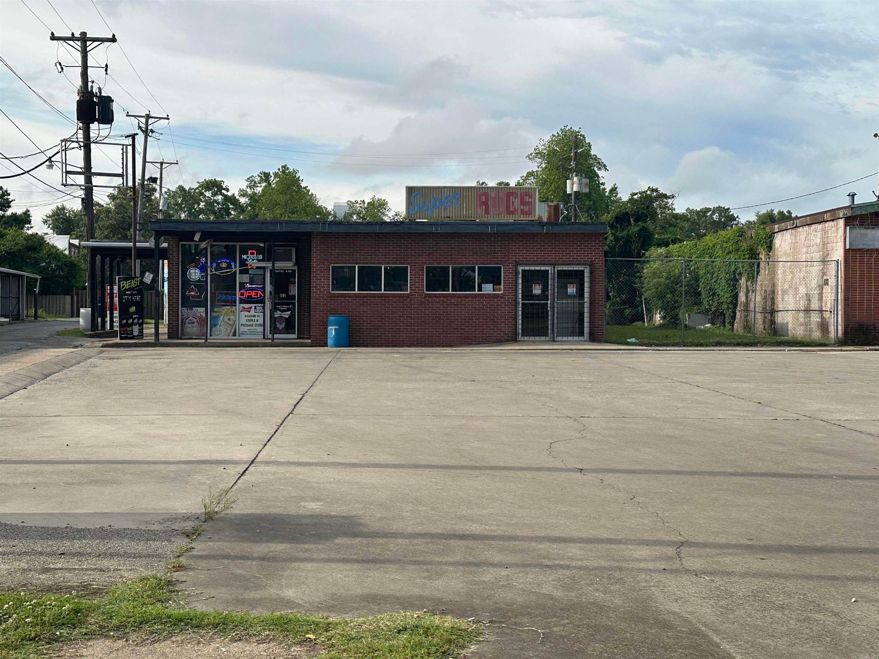 105 W Choctaw — photo