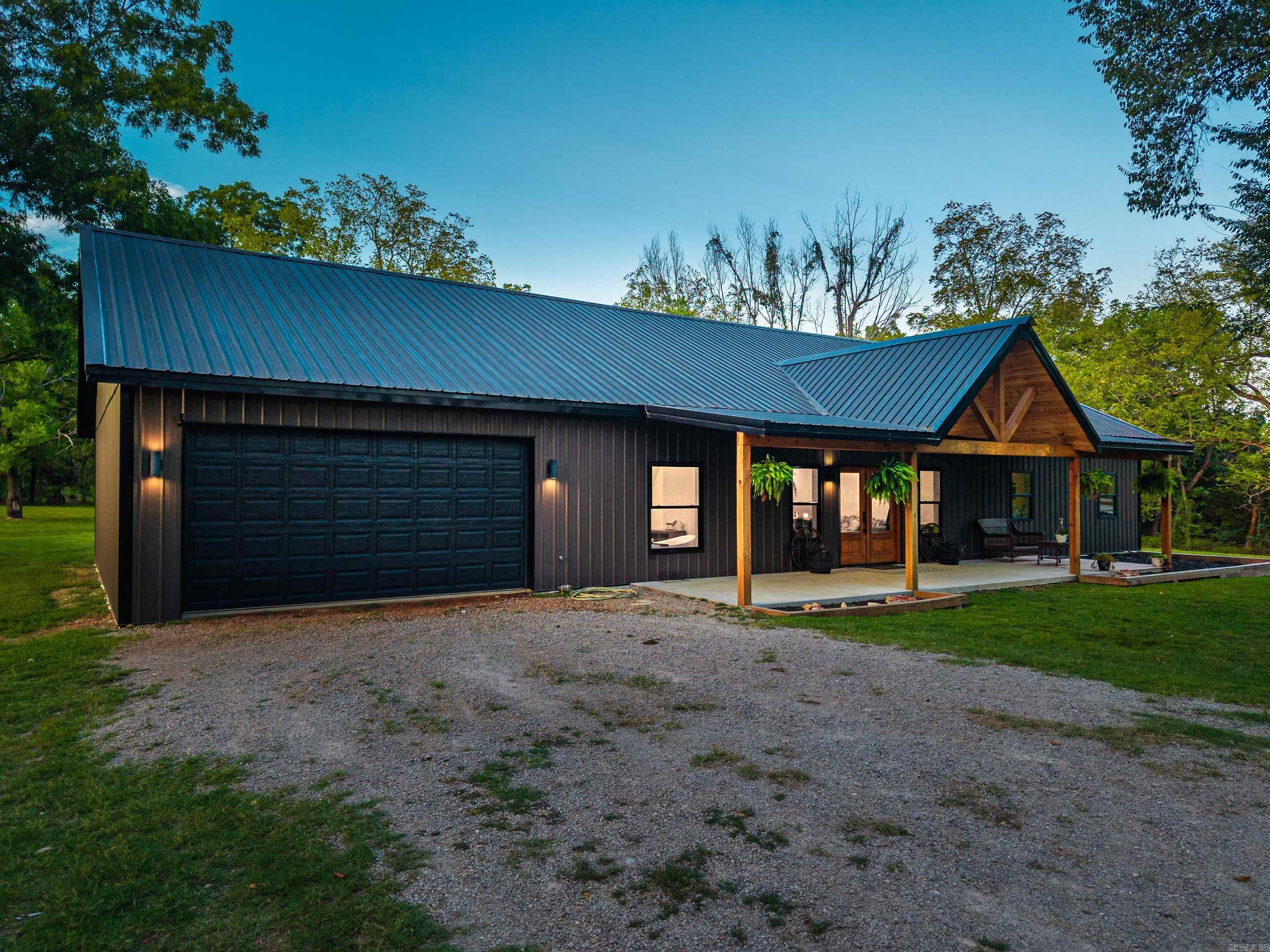 Home in Oakland, AR 72661 — photo 2