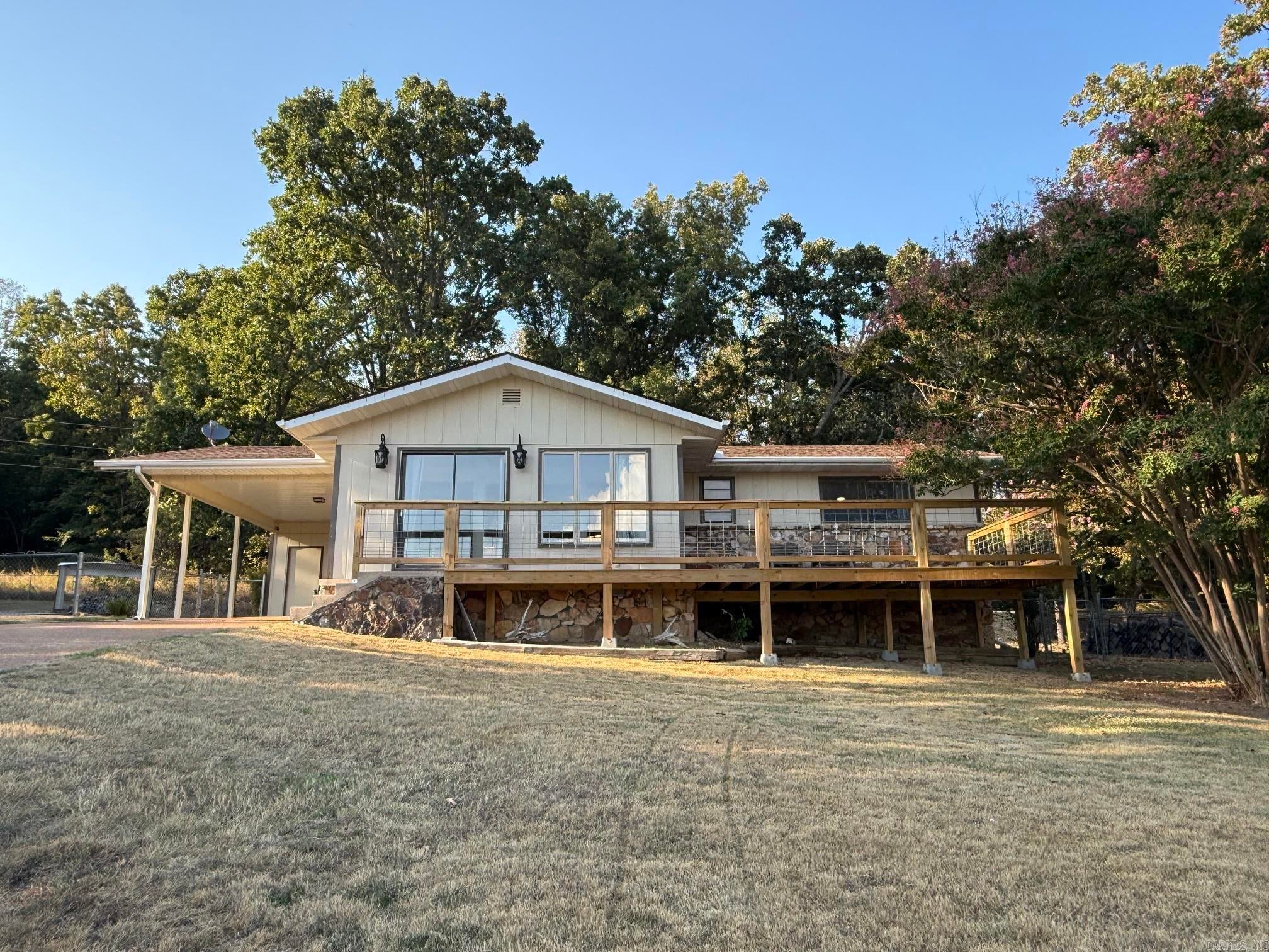 1502 Emerald Cove Dr — photo