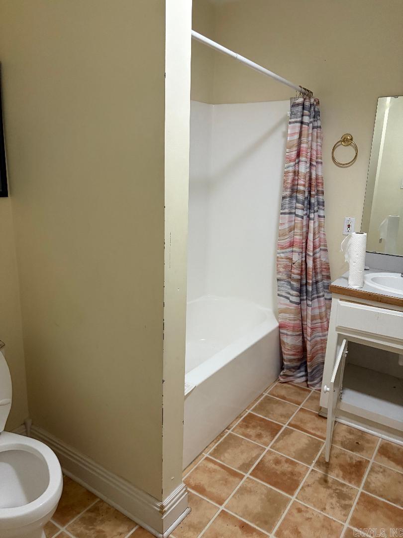 Home in Arkadelphia, AR 71923 — photo 3