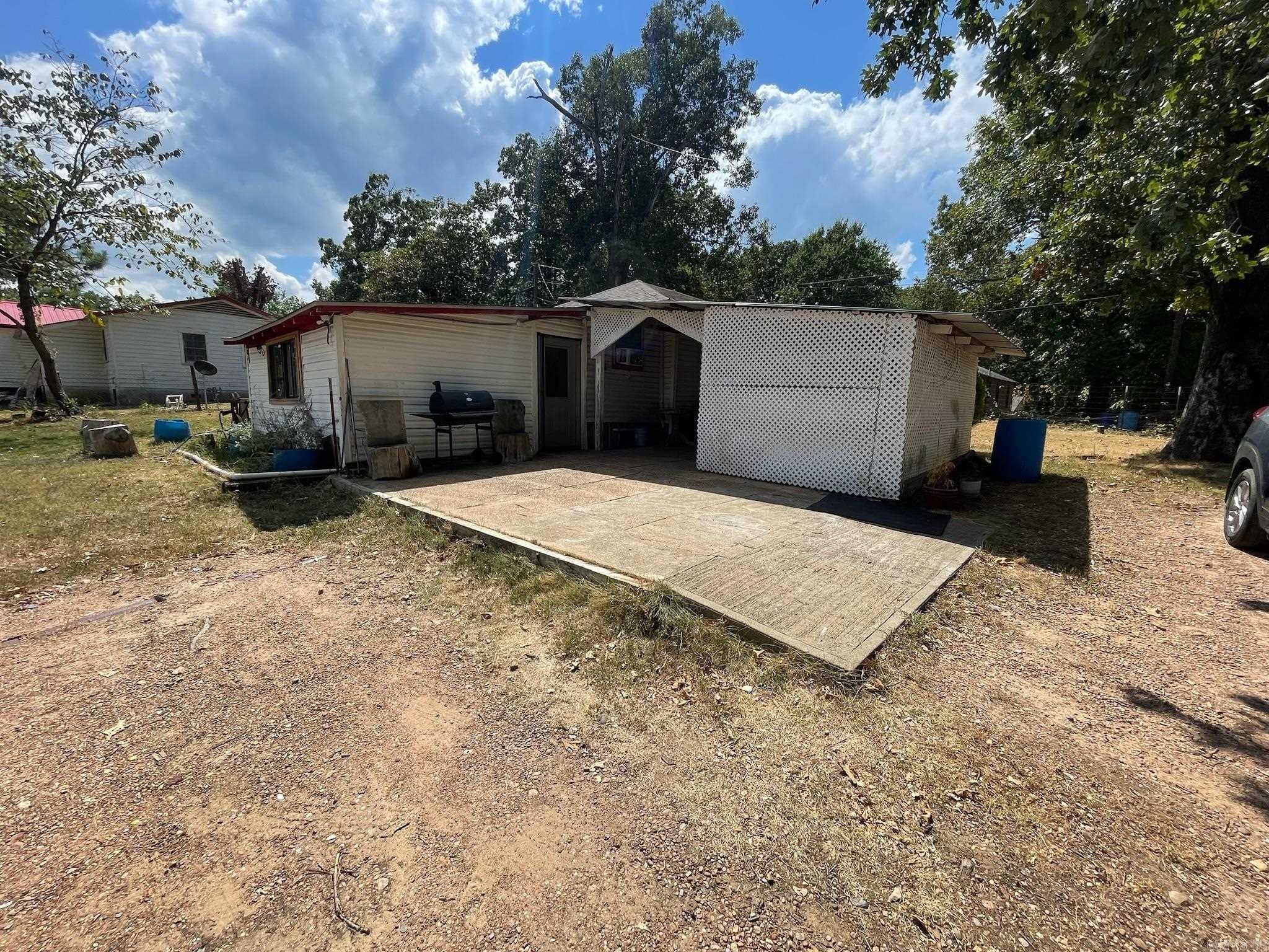 Home in De Queen, AR 71832 — photo 2