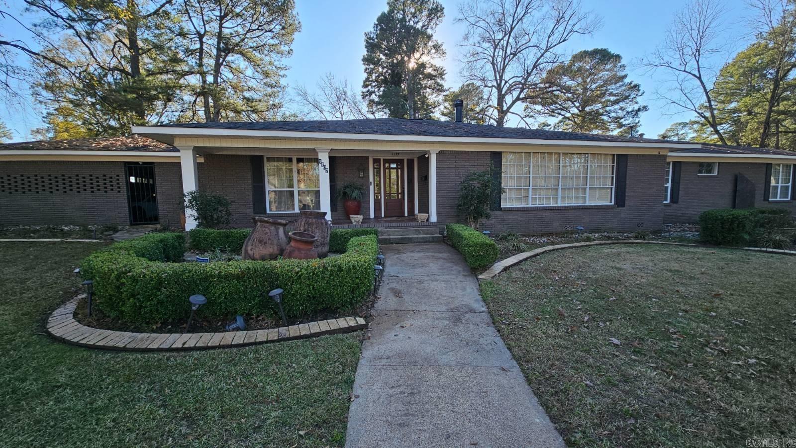 1107 Lawton — photo