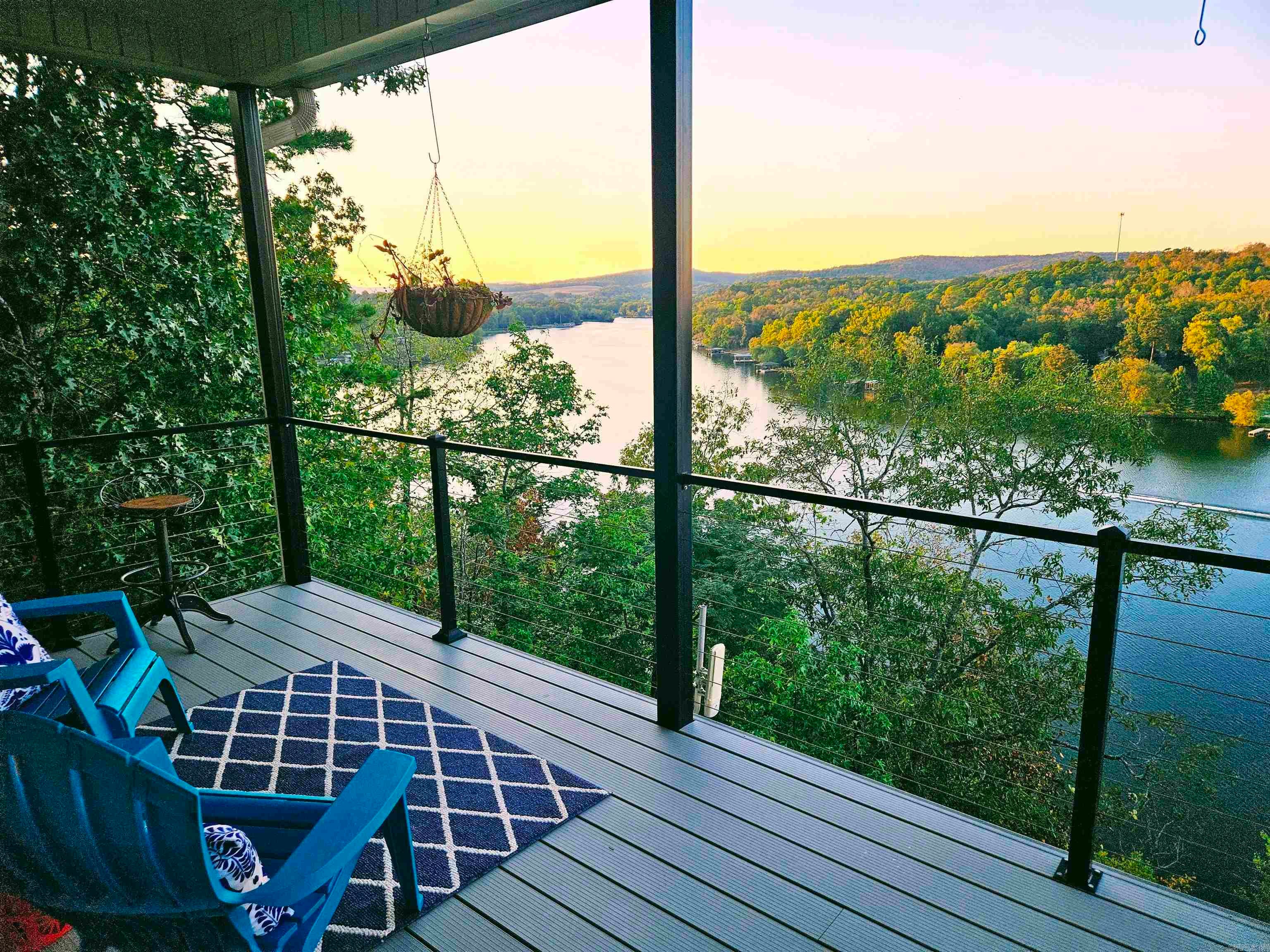 104 Waterfront Court — photo