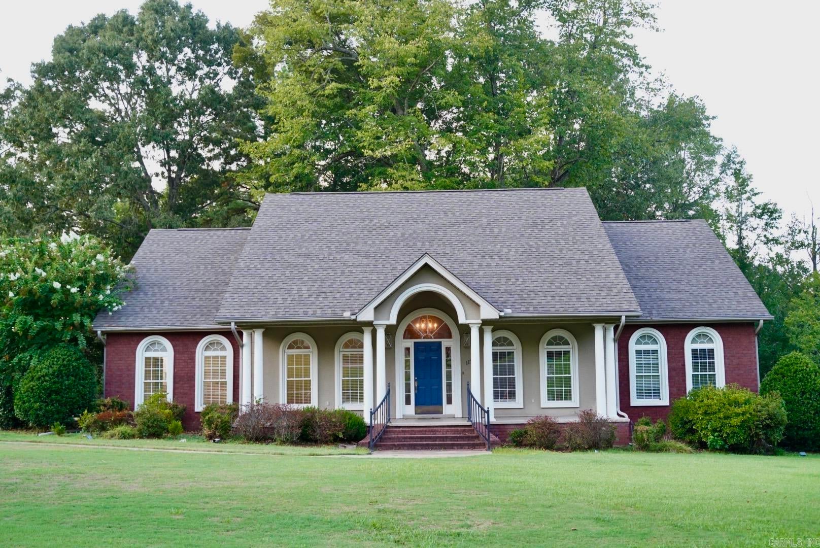 114 Pinnacle Drive — photo