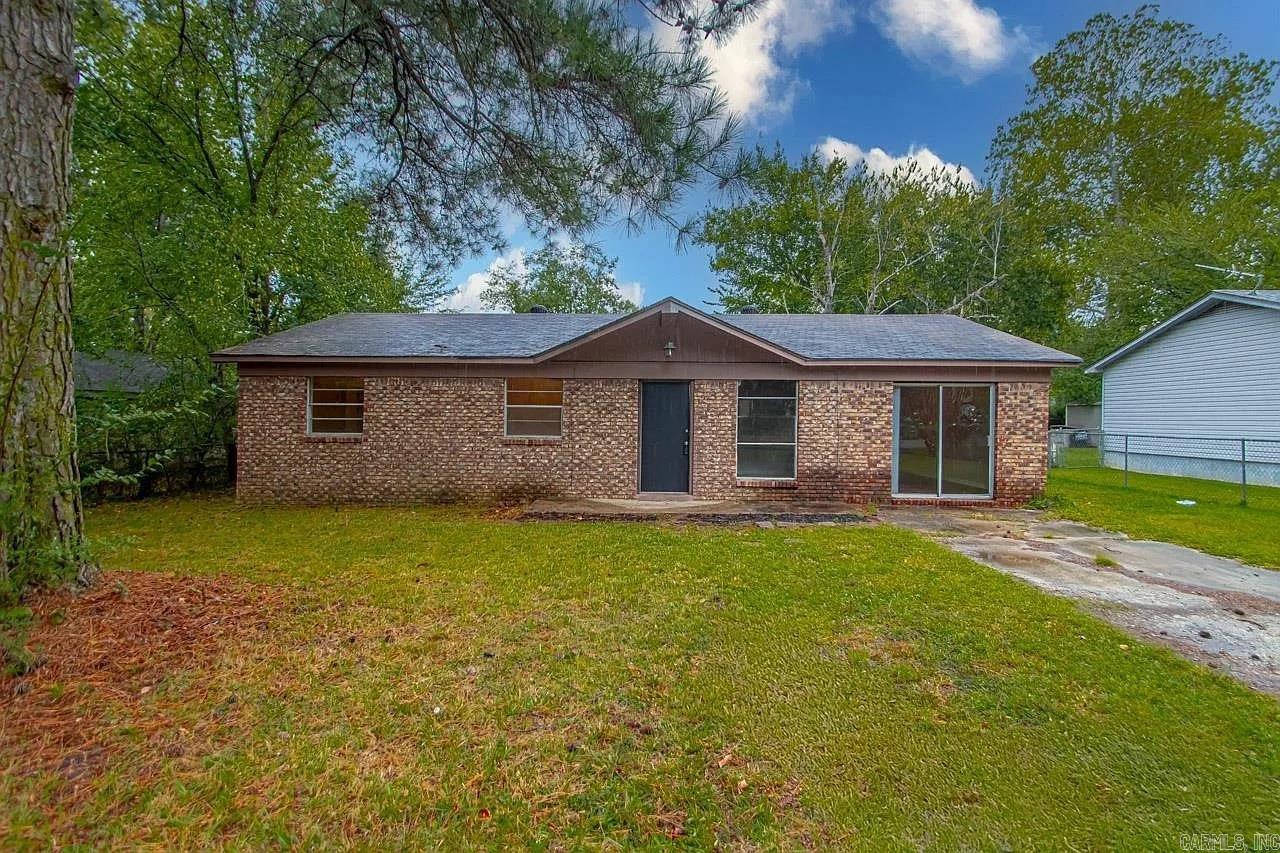 17 Compass Point St Point — photo