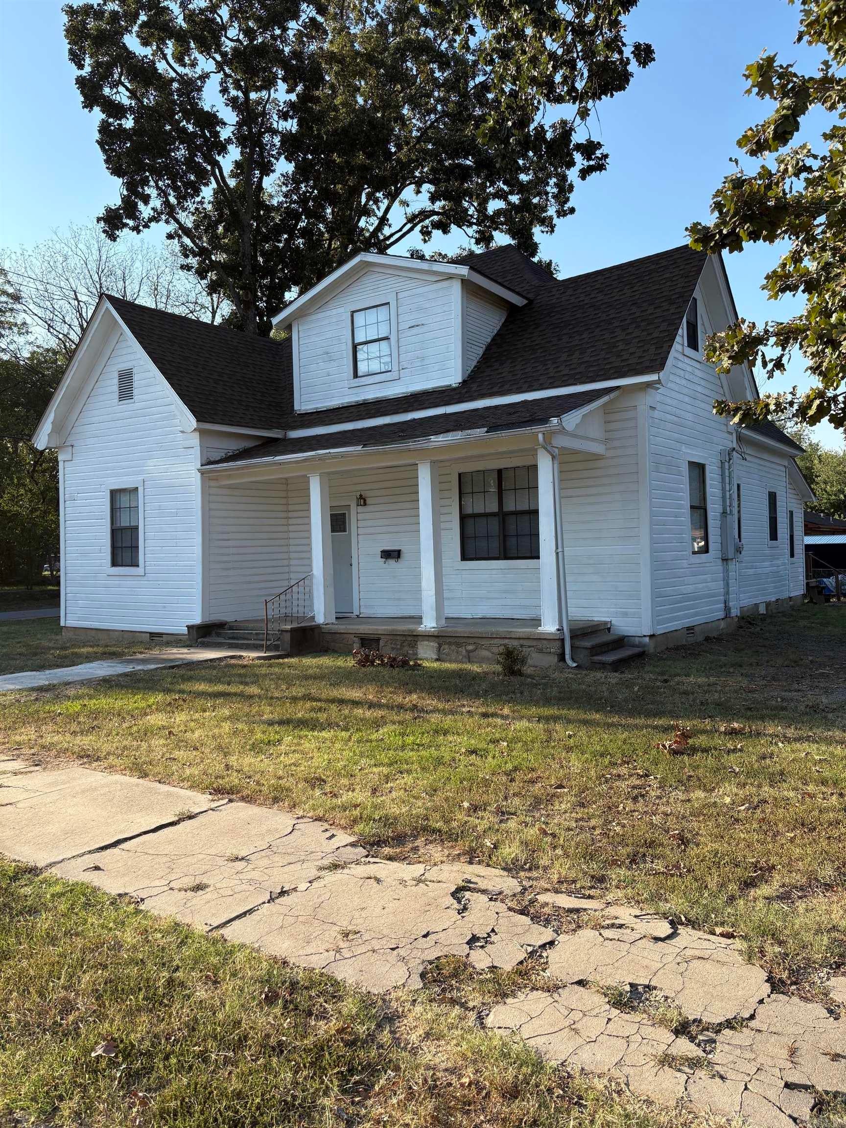 612 W Woodruff Avenue — photo