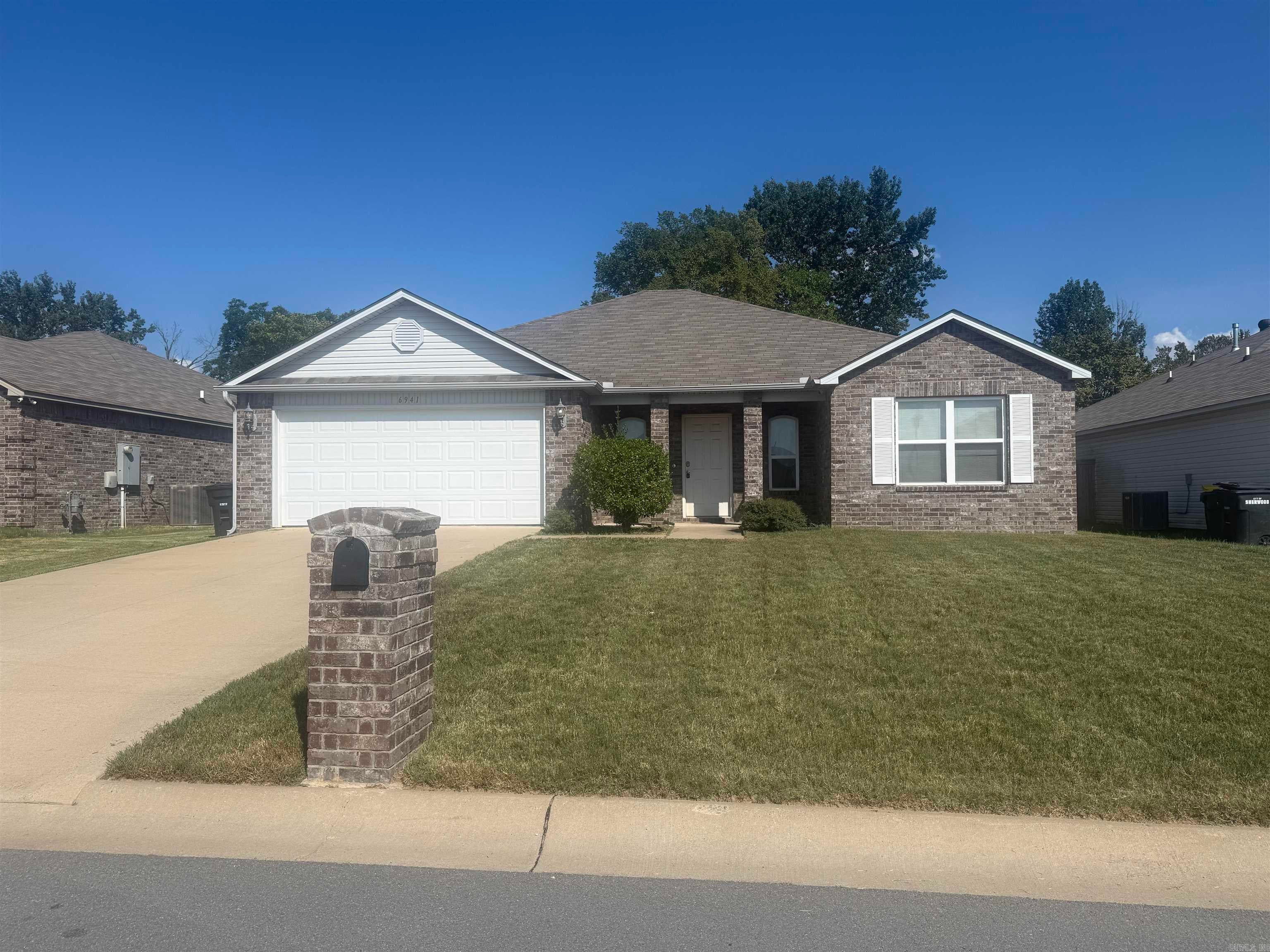 6941 White Oak Way — photo