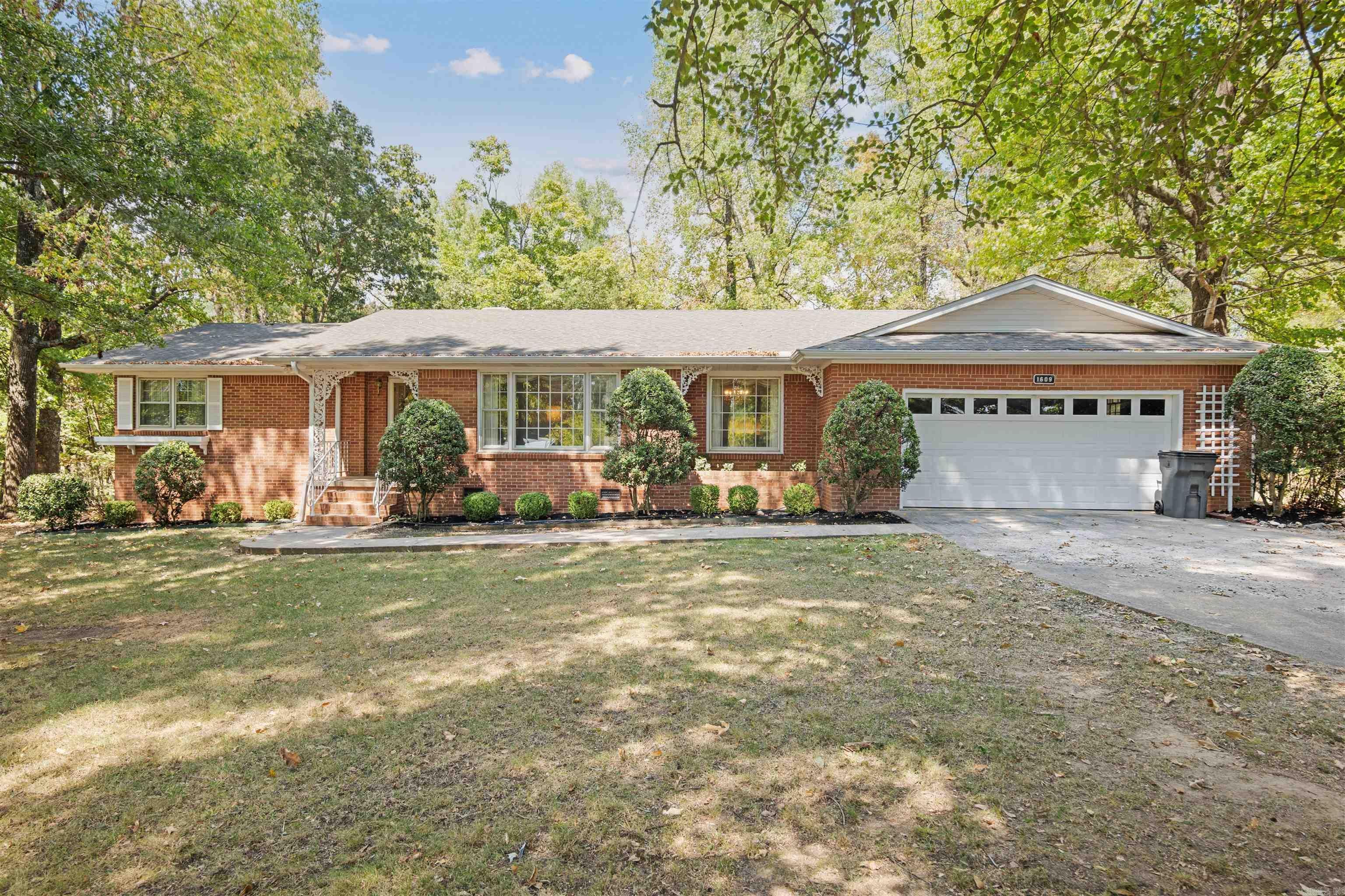1609 Campground Road — photo
