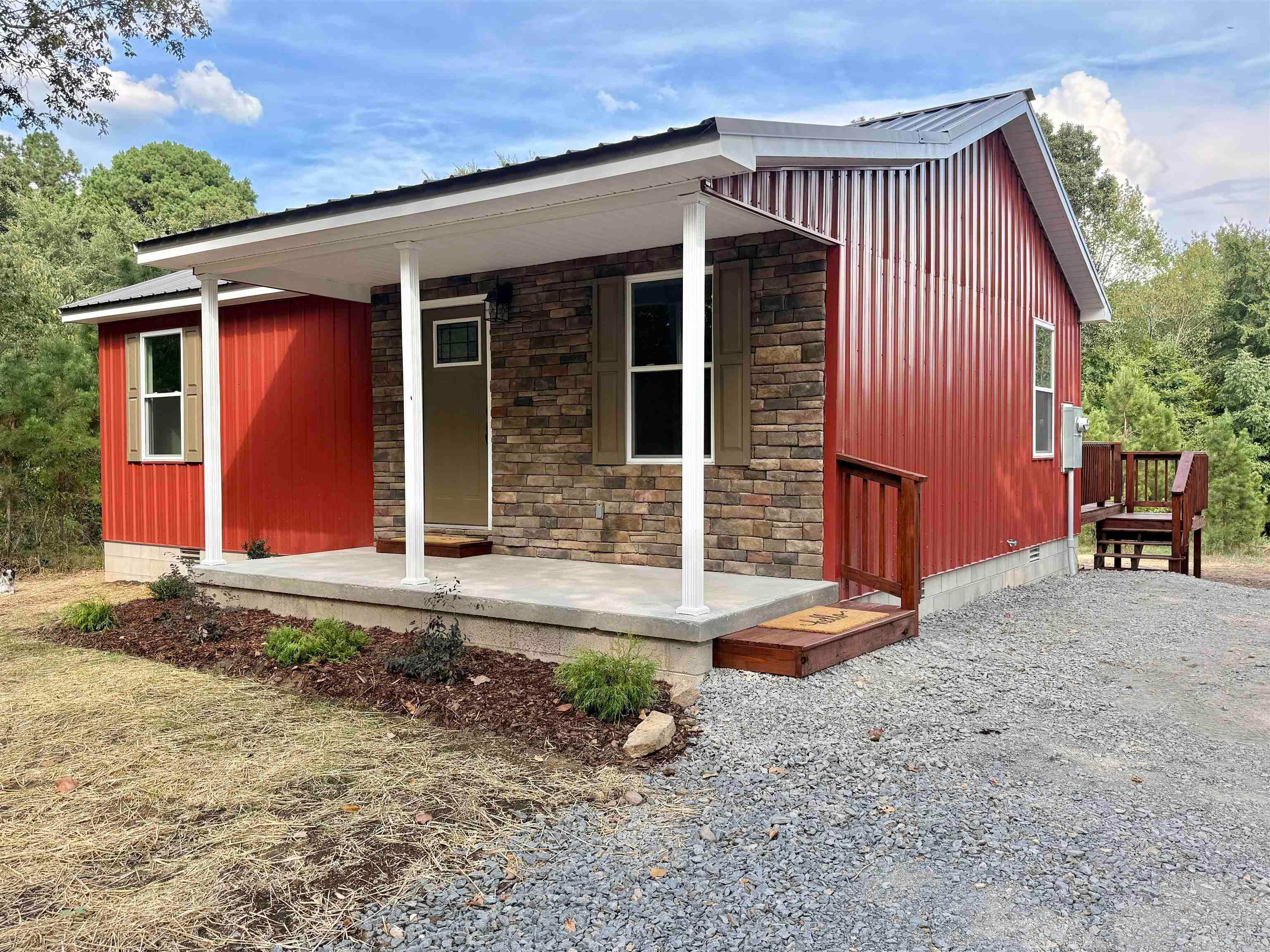 198 Batesville Mountain Rd. — photo