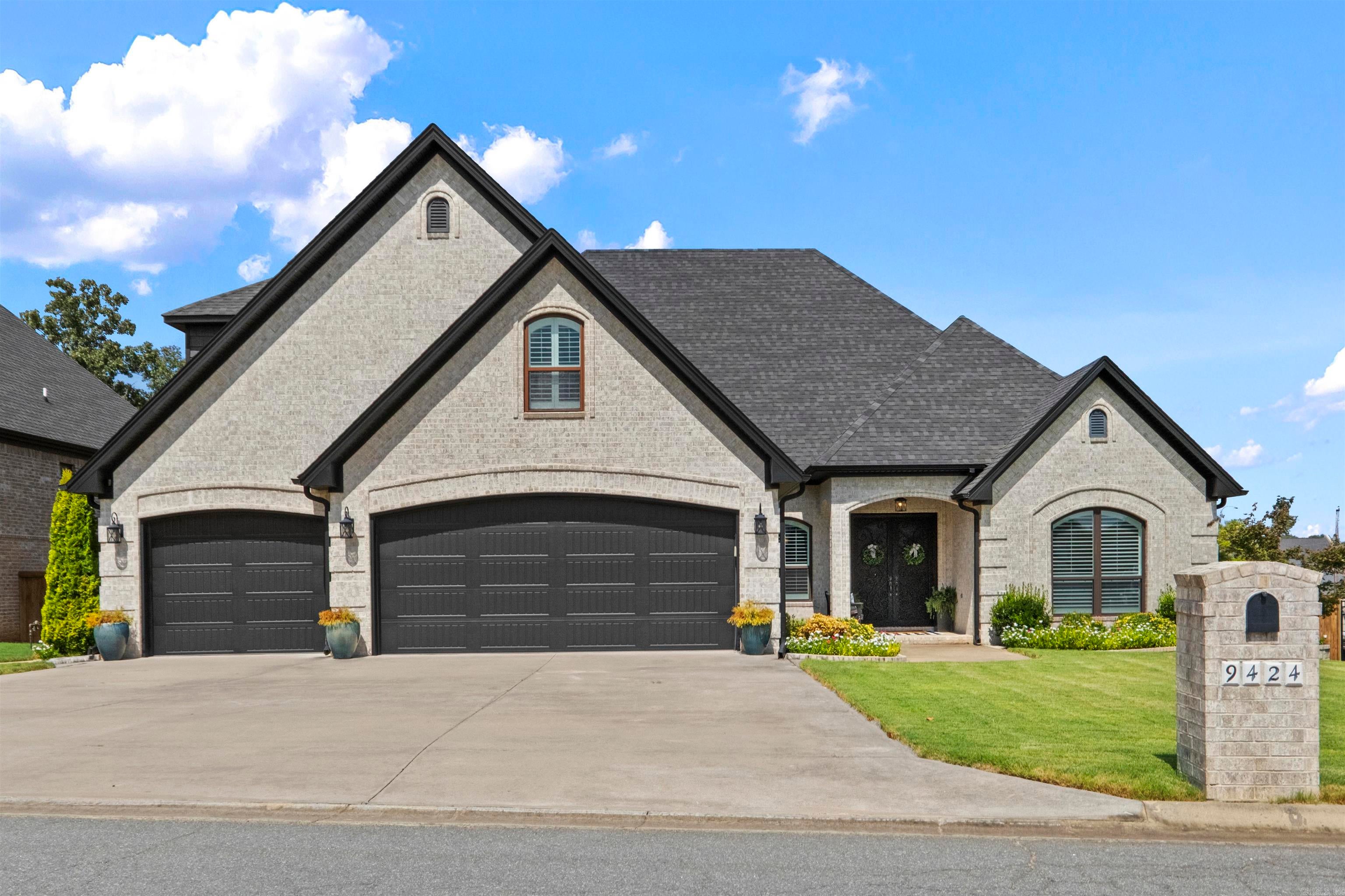 9424 Vale Royal Dr — photo