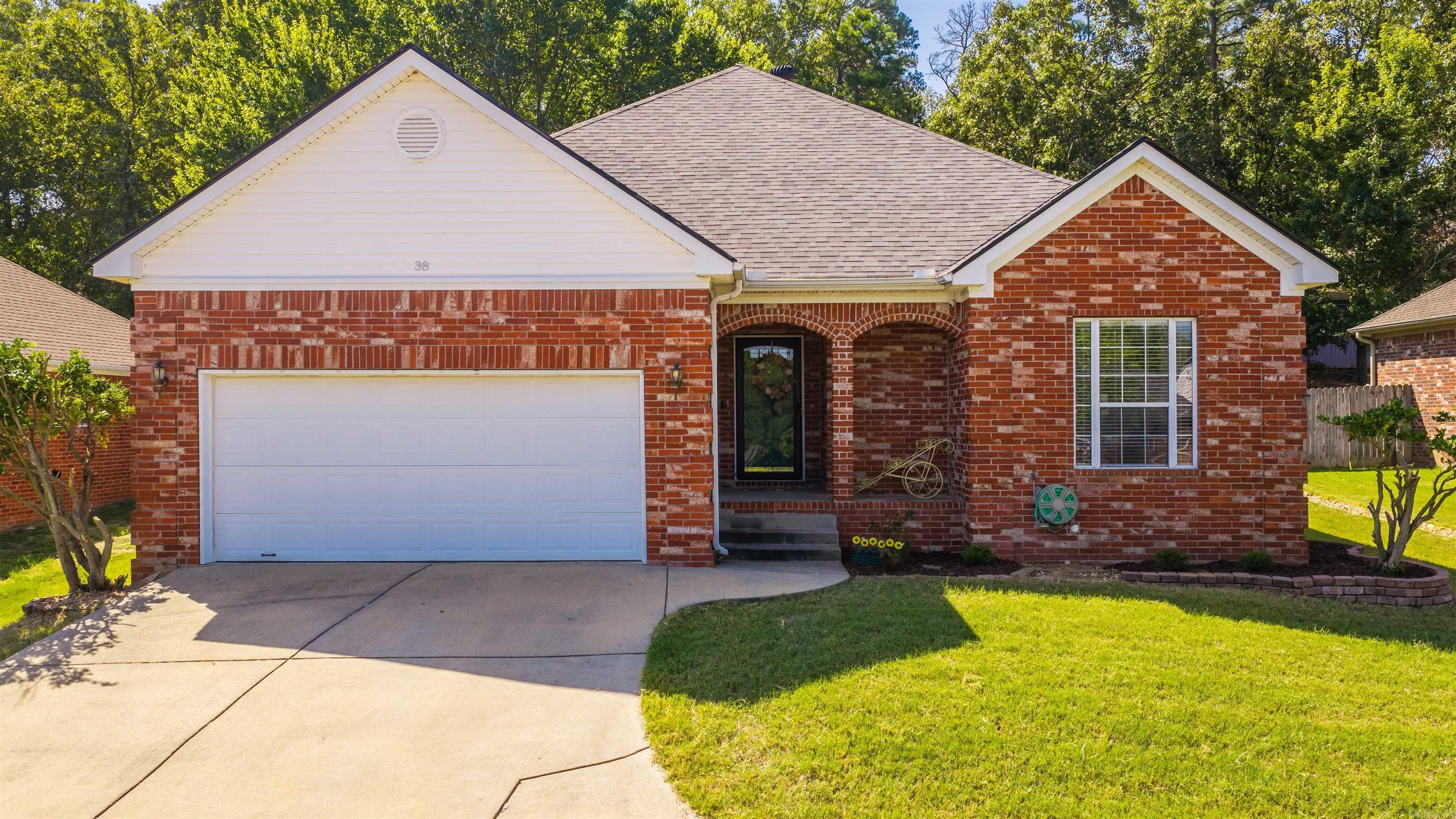 38 Emerald Drive — photo