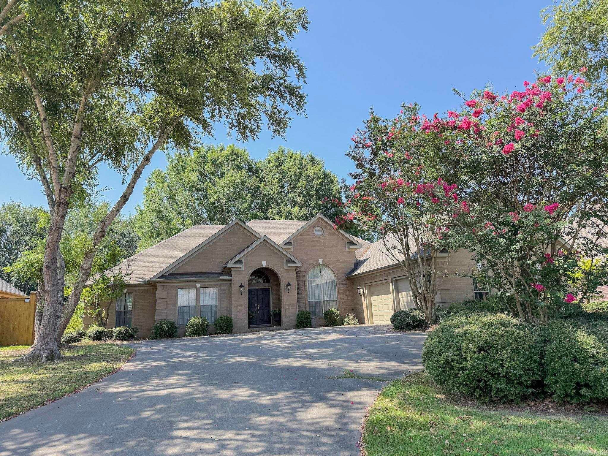 4435 Tree House Drive — photo