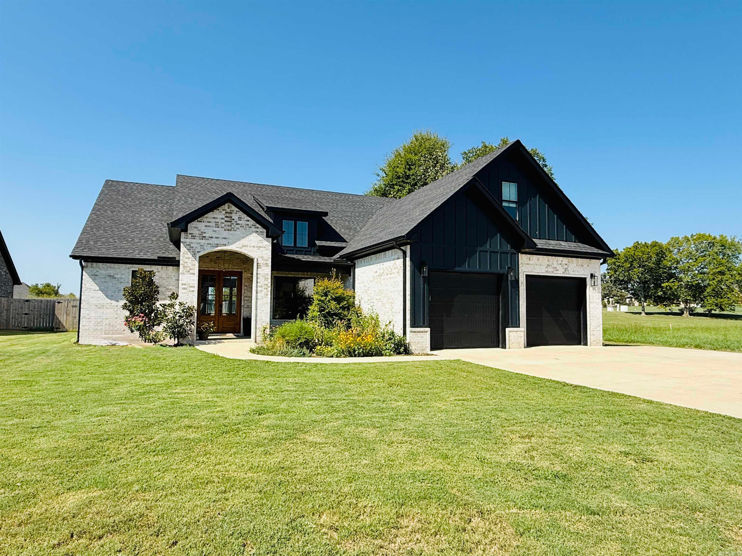 22 River Cliff Drive — photo