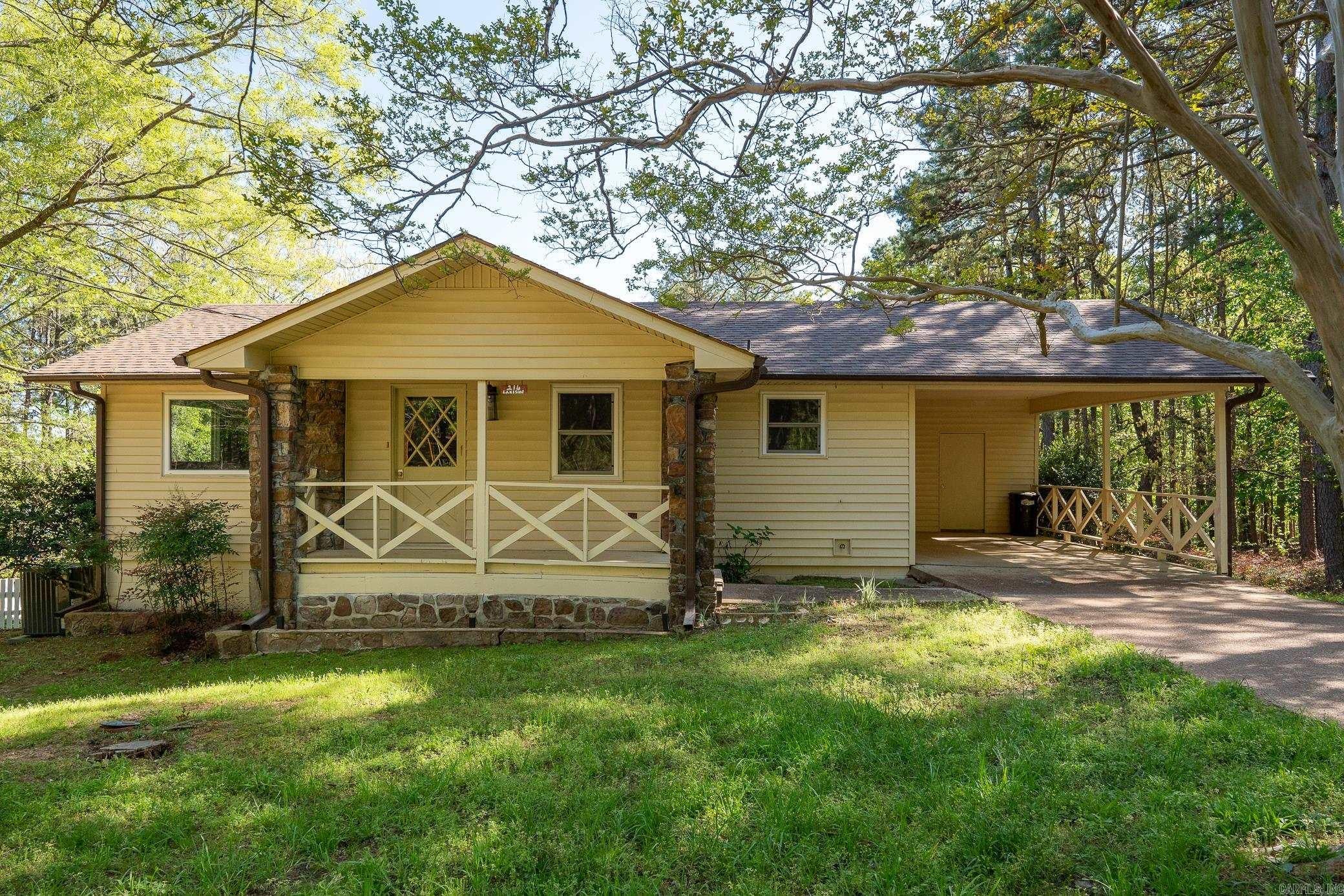 214 Lakeside Drive — photo