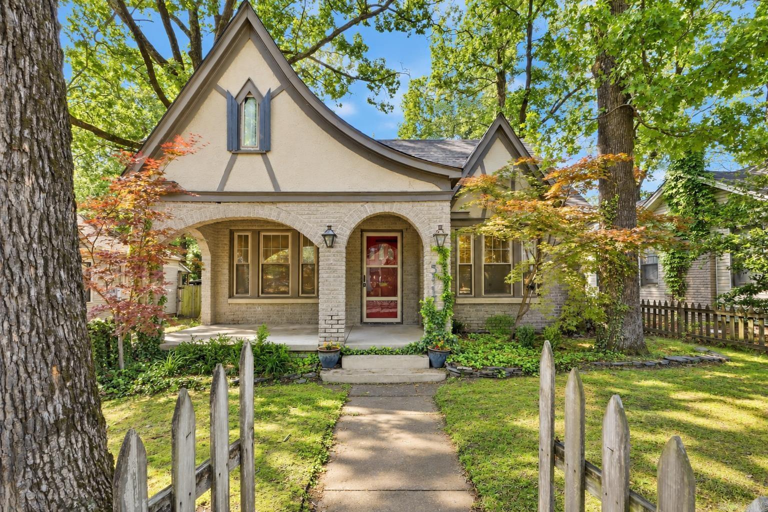 5117 Cantrell Road — photo