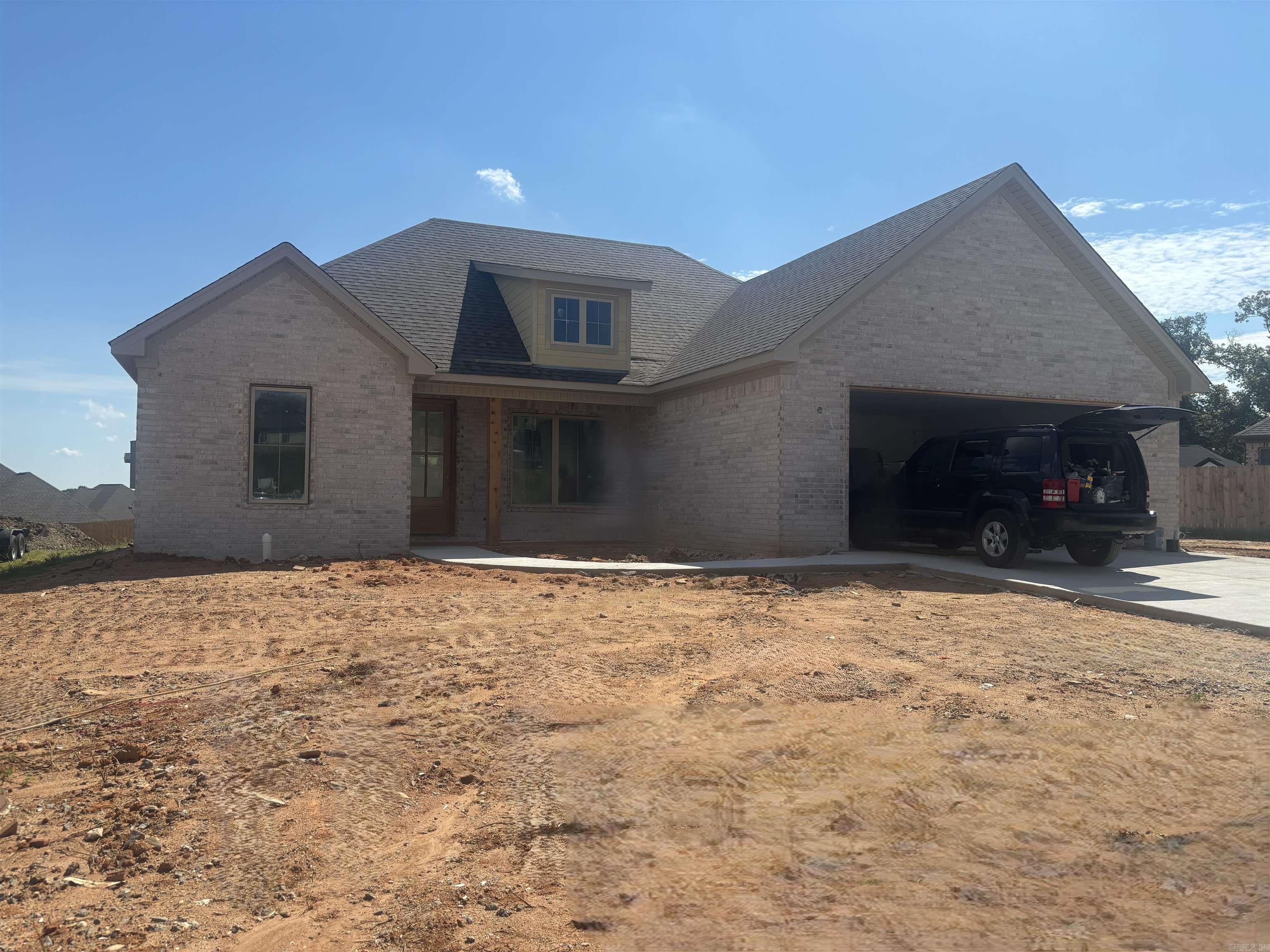 101 Dylan Dr — photo