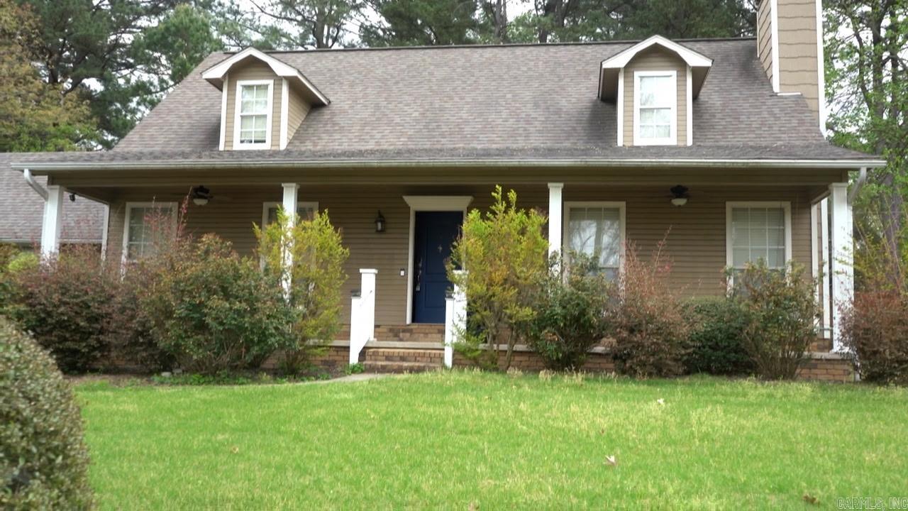 32 Woodland Court — photo