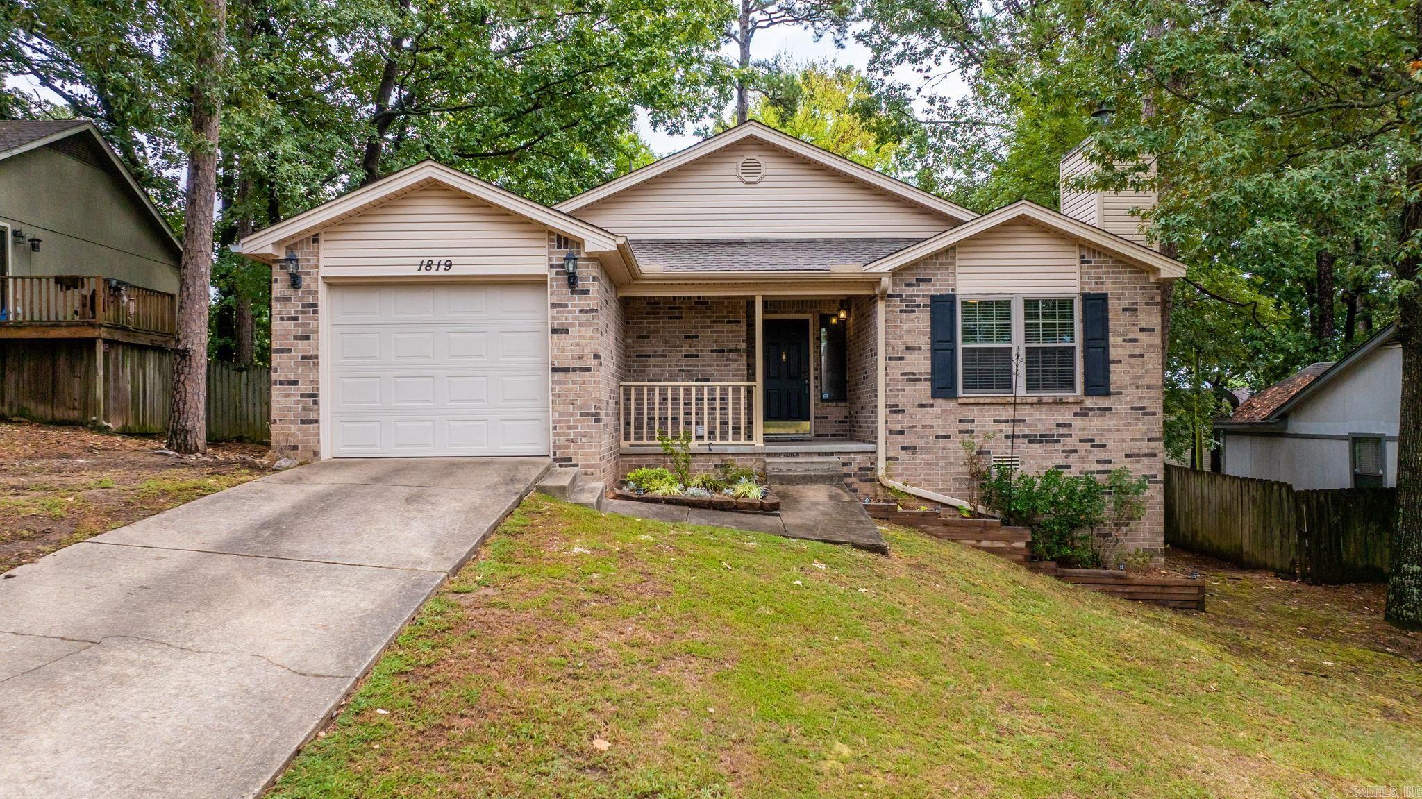 1819 Mesquite Circle — photo