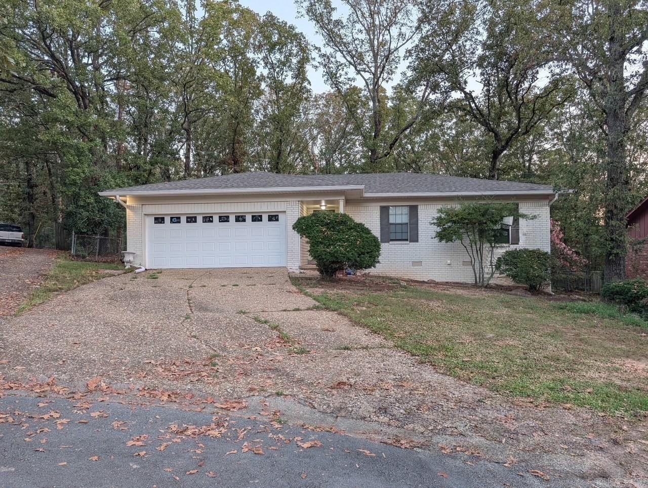 209 Creekwood Drive — photo
