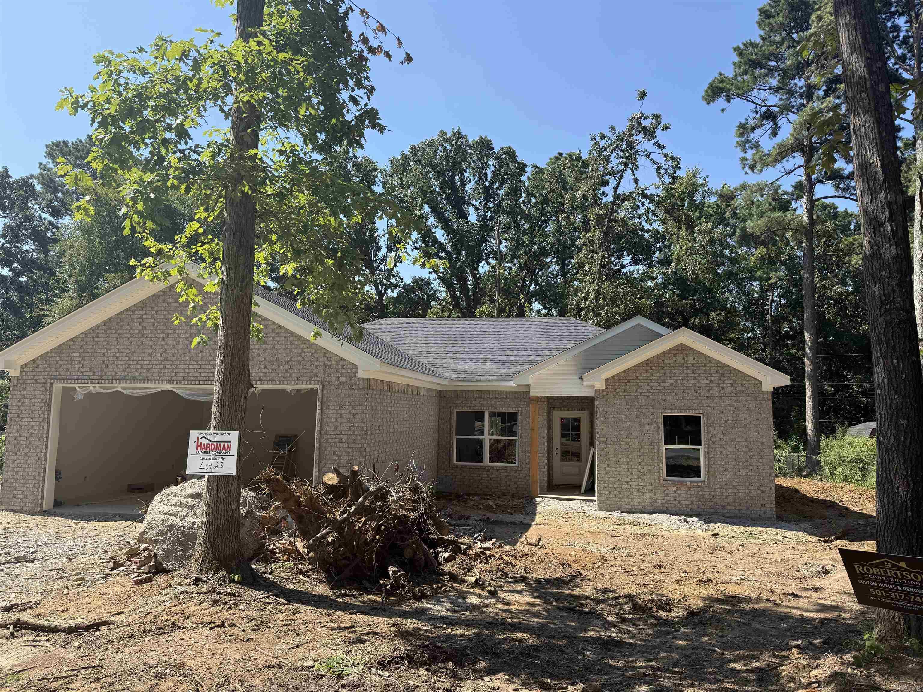 3205 Ward Drive — photo