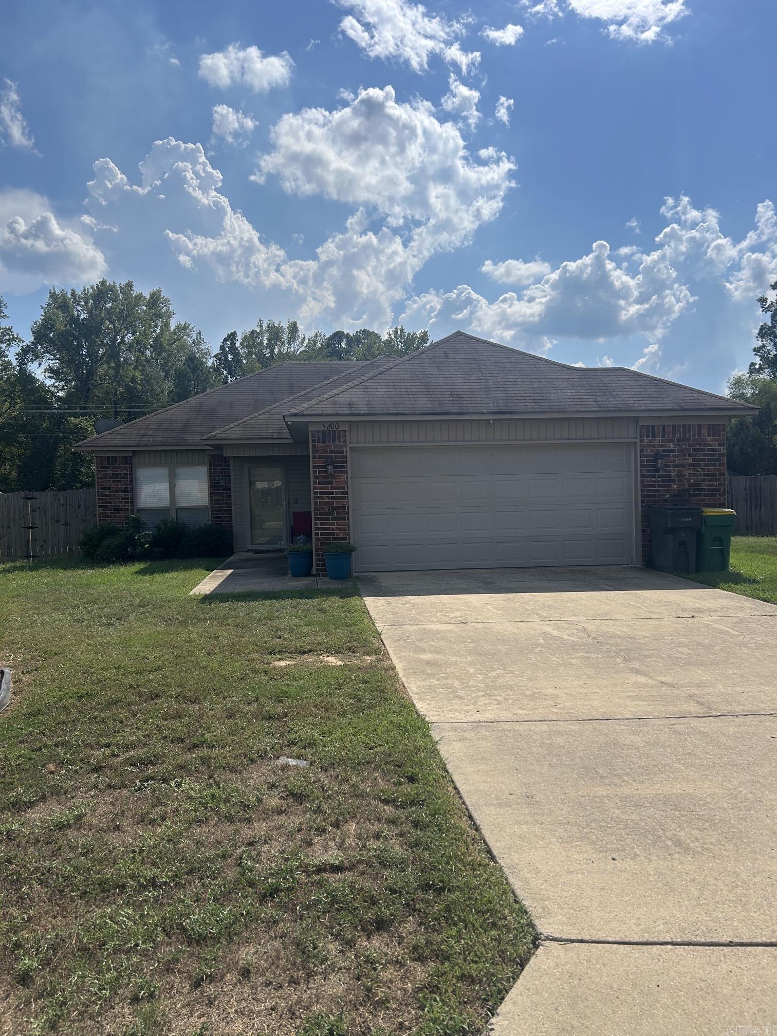 5600 Greewood Acres Boulevard — photo