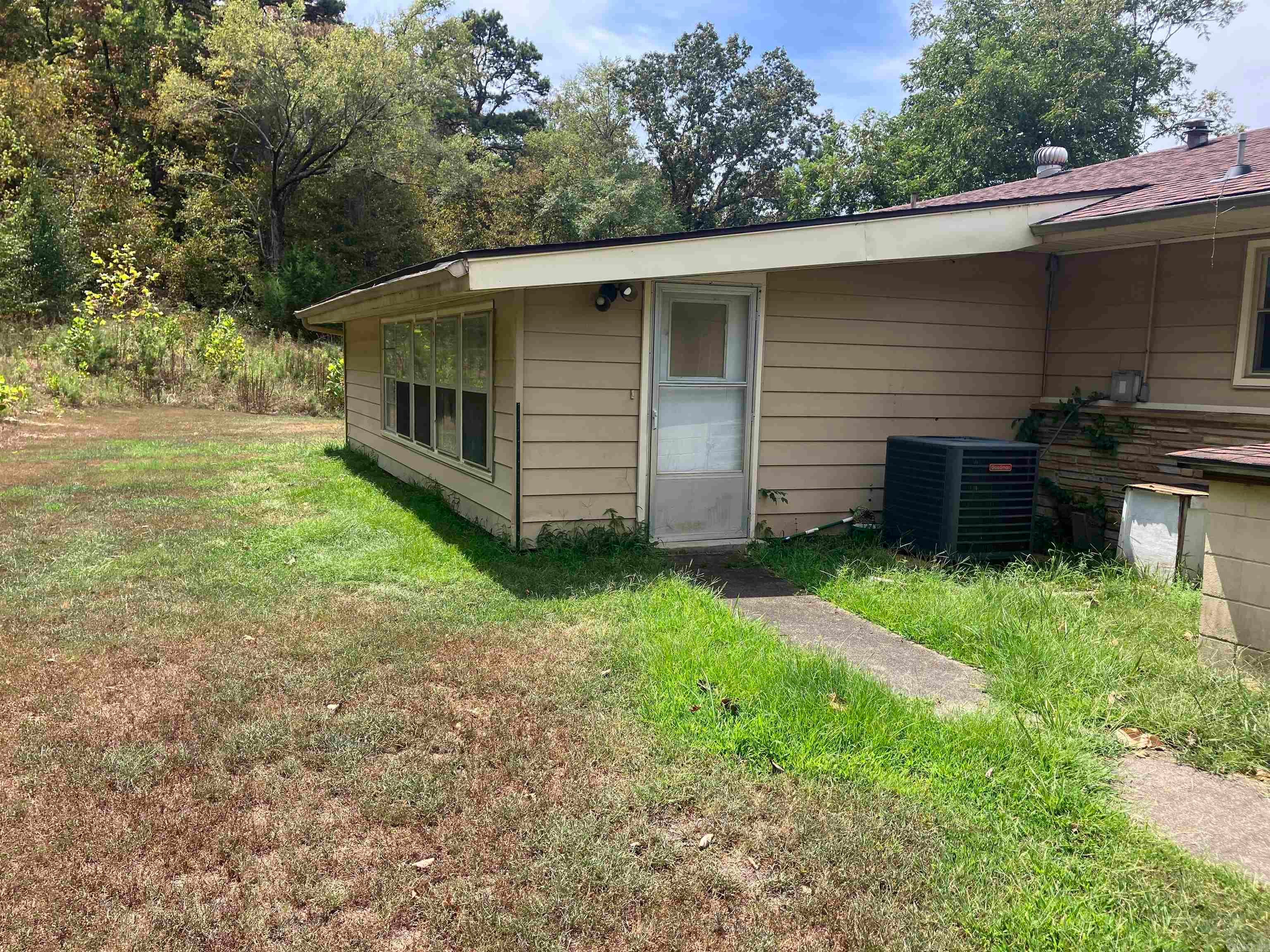 Home in Mount Ida, AR 71957 — photo 3