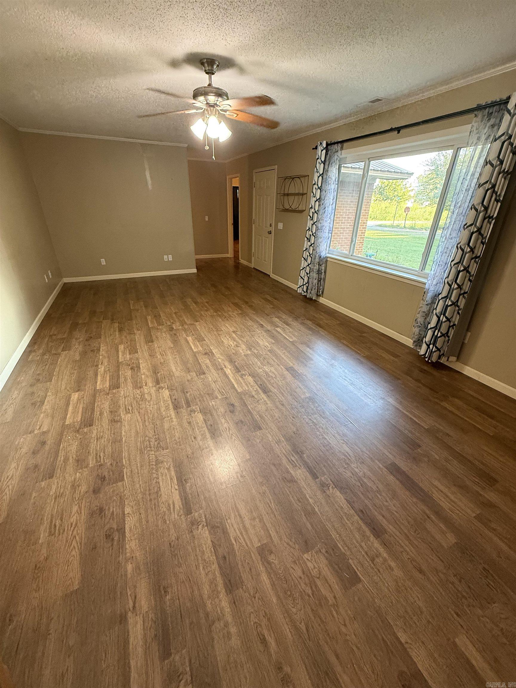 105 E Moore Street, Tuckerman, AR 72473 — photo 3