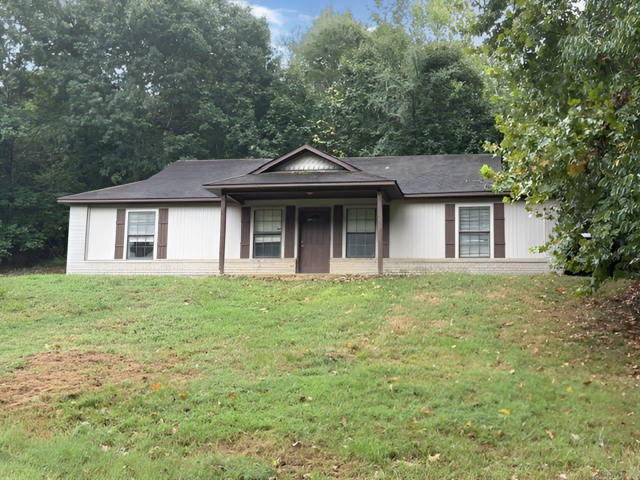 132 Lacretia Lane — photo
