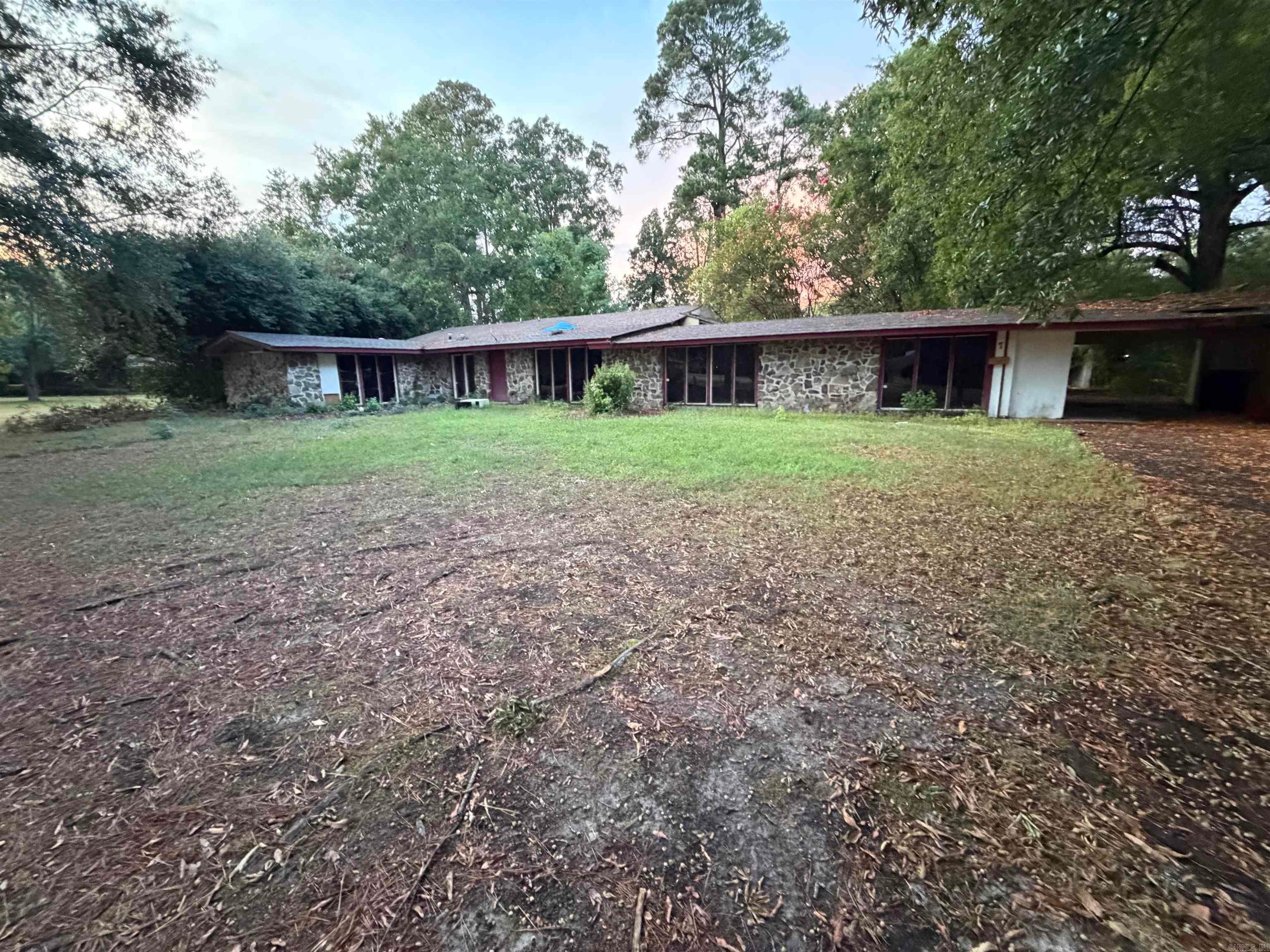 7 Longmeadow Drive — photo