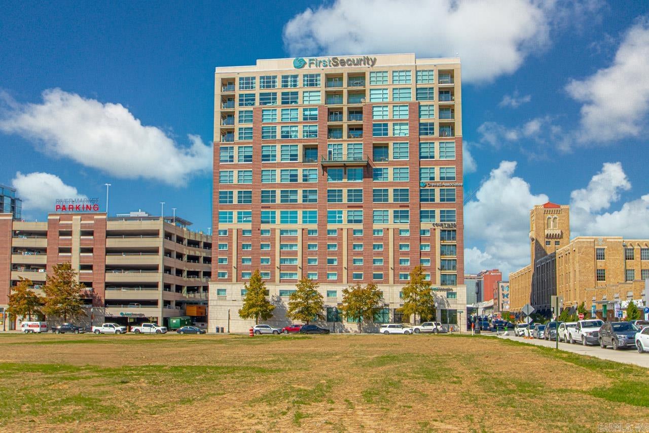 521 President Clinton #1206 Avenue 1206 — photo