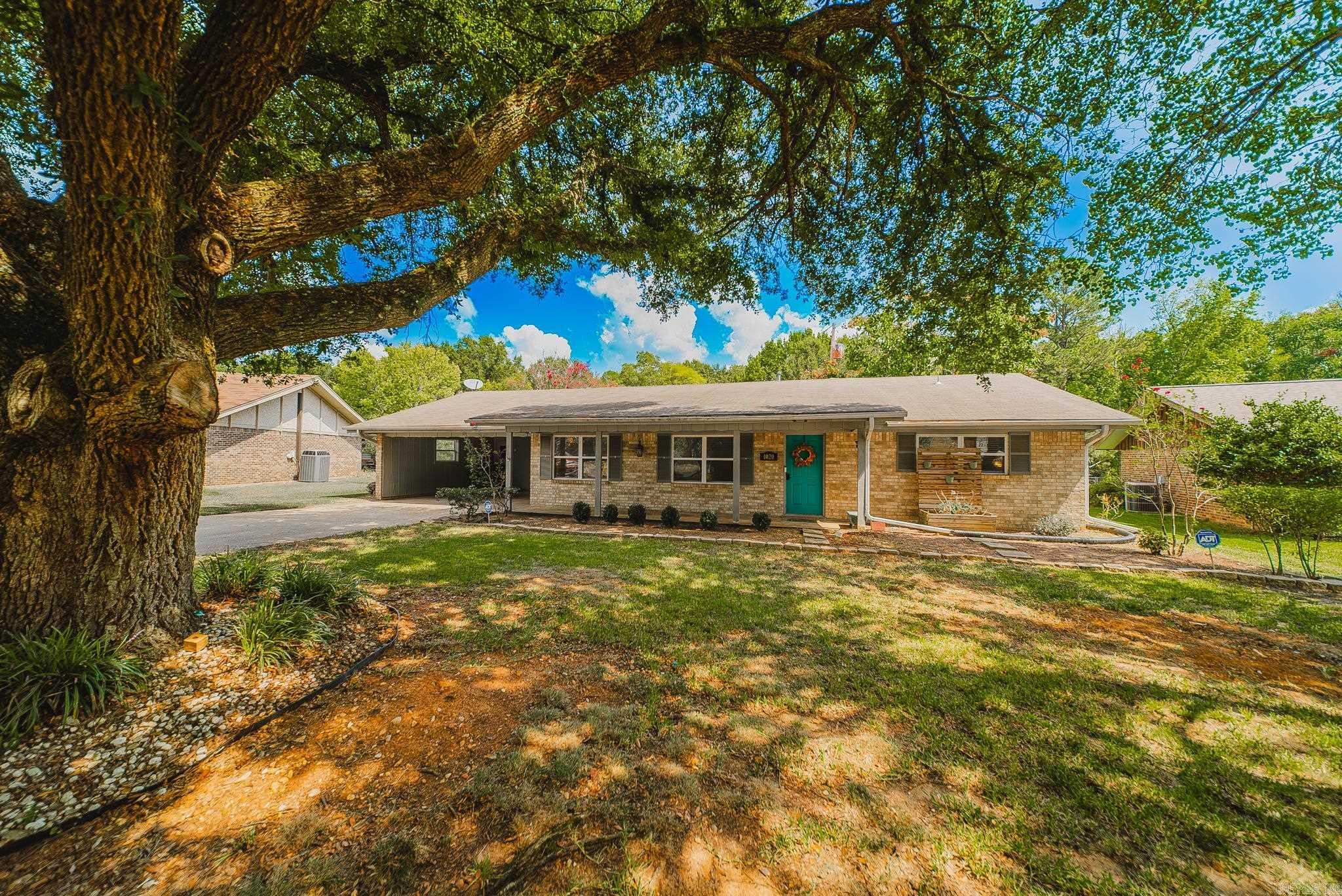 1020 Binns Drive — photo