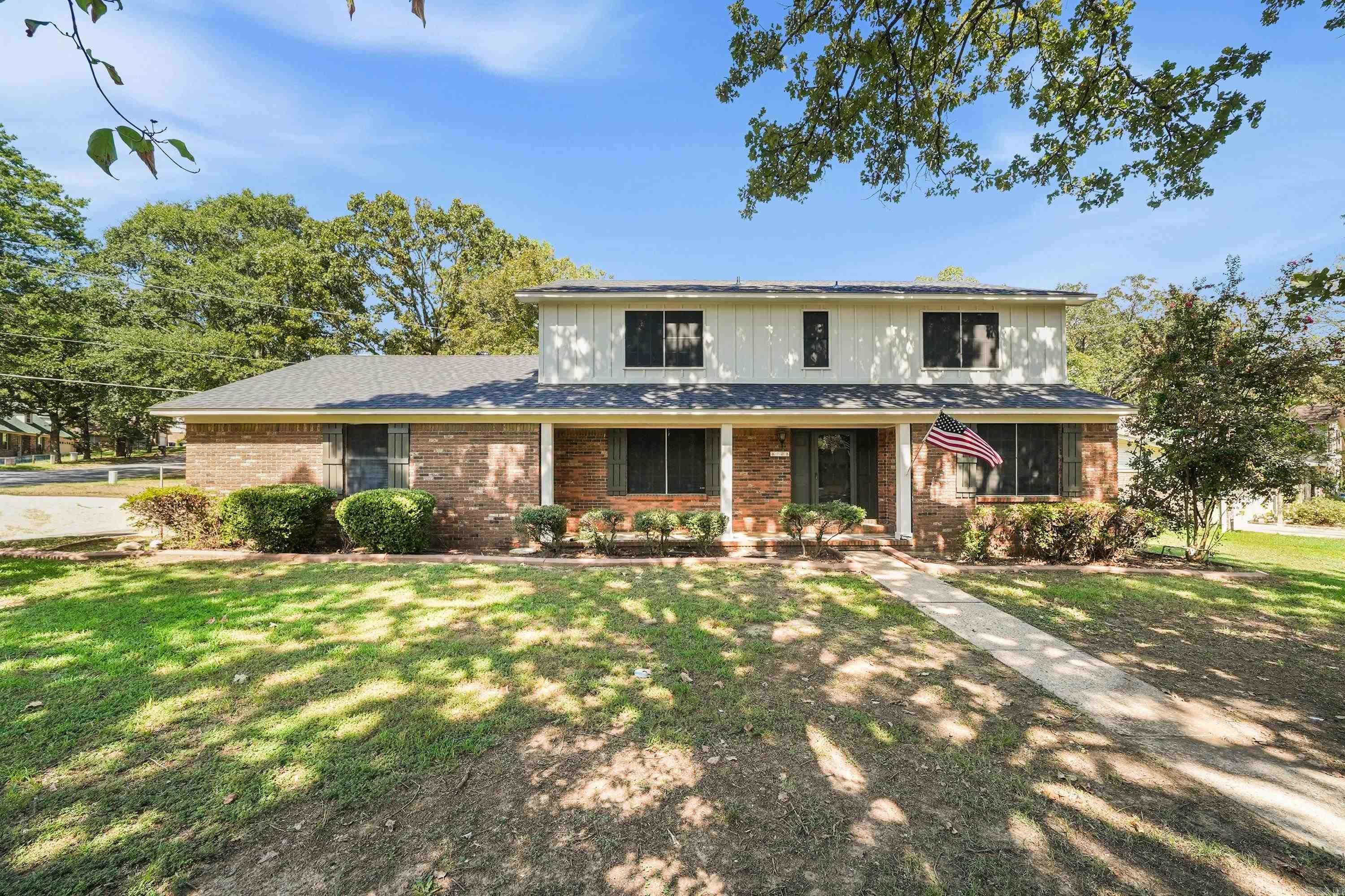 1701 War Eagle Drive — photo