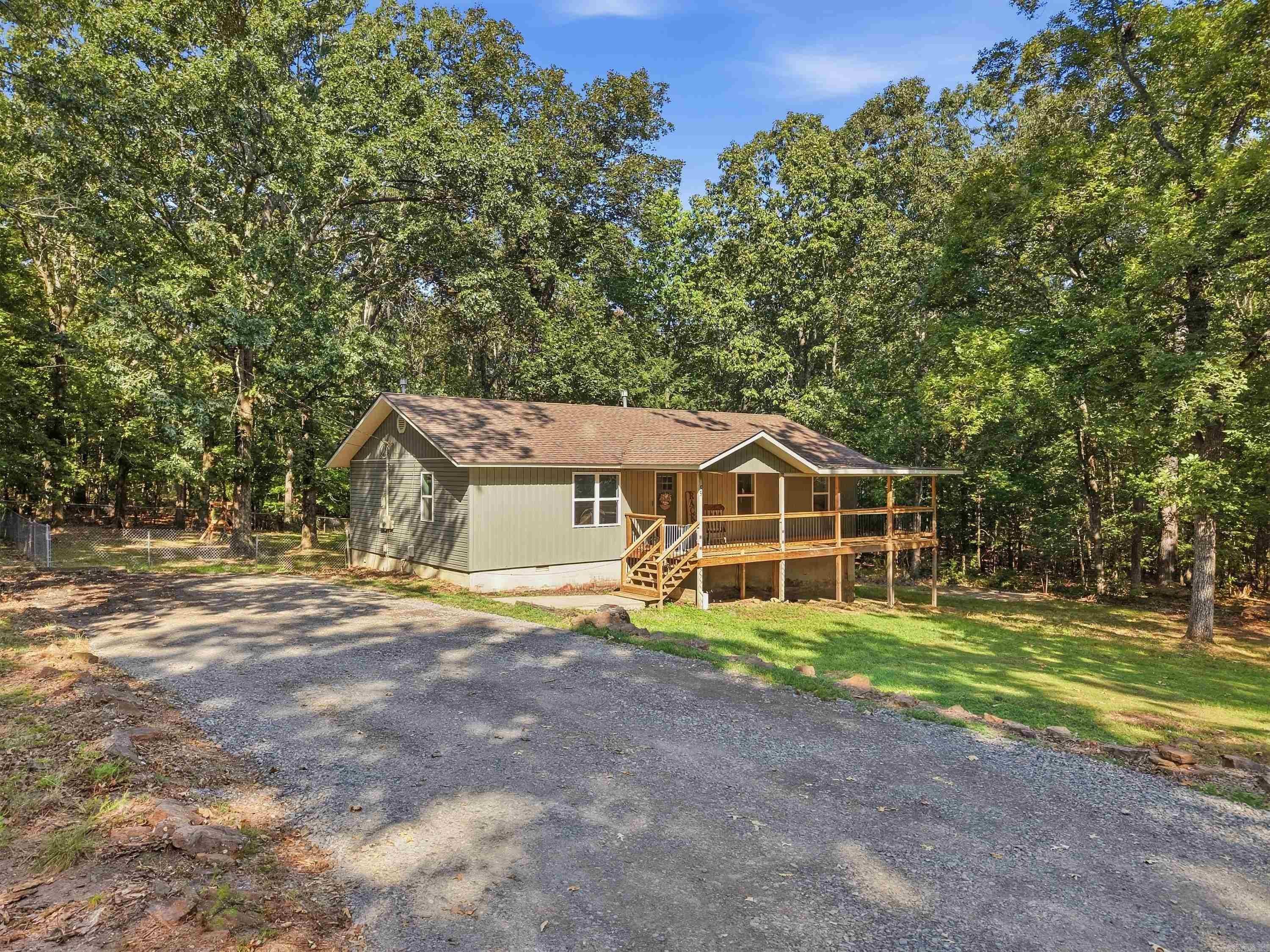 55 Woodland Cove Dr — photo