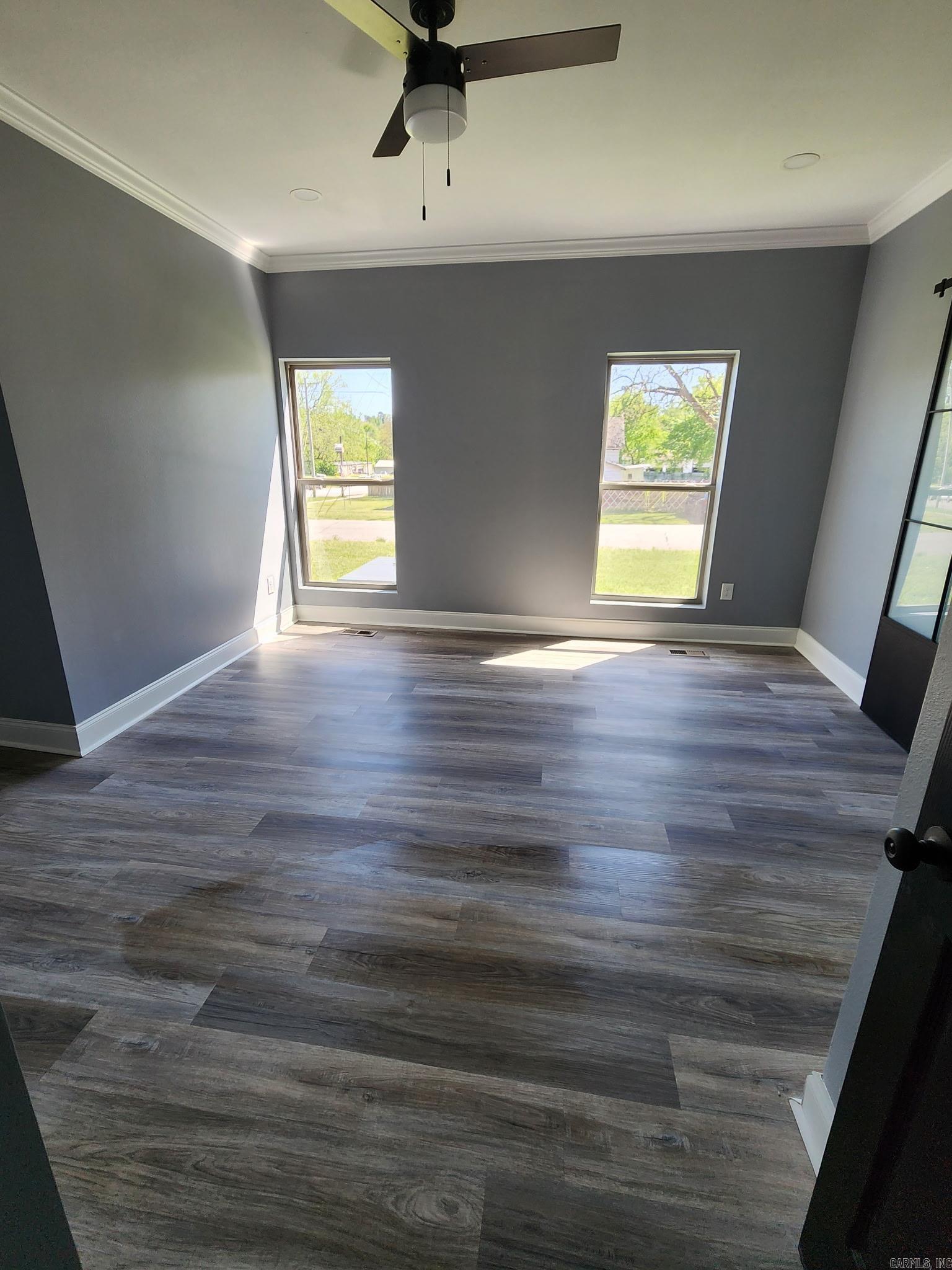 719 S market Street — photo 2