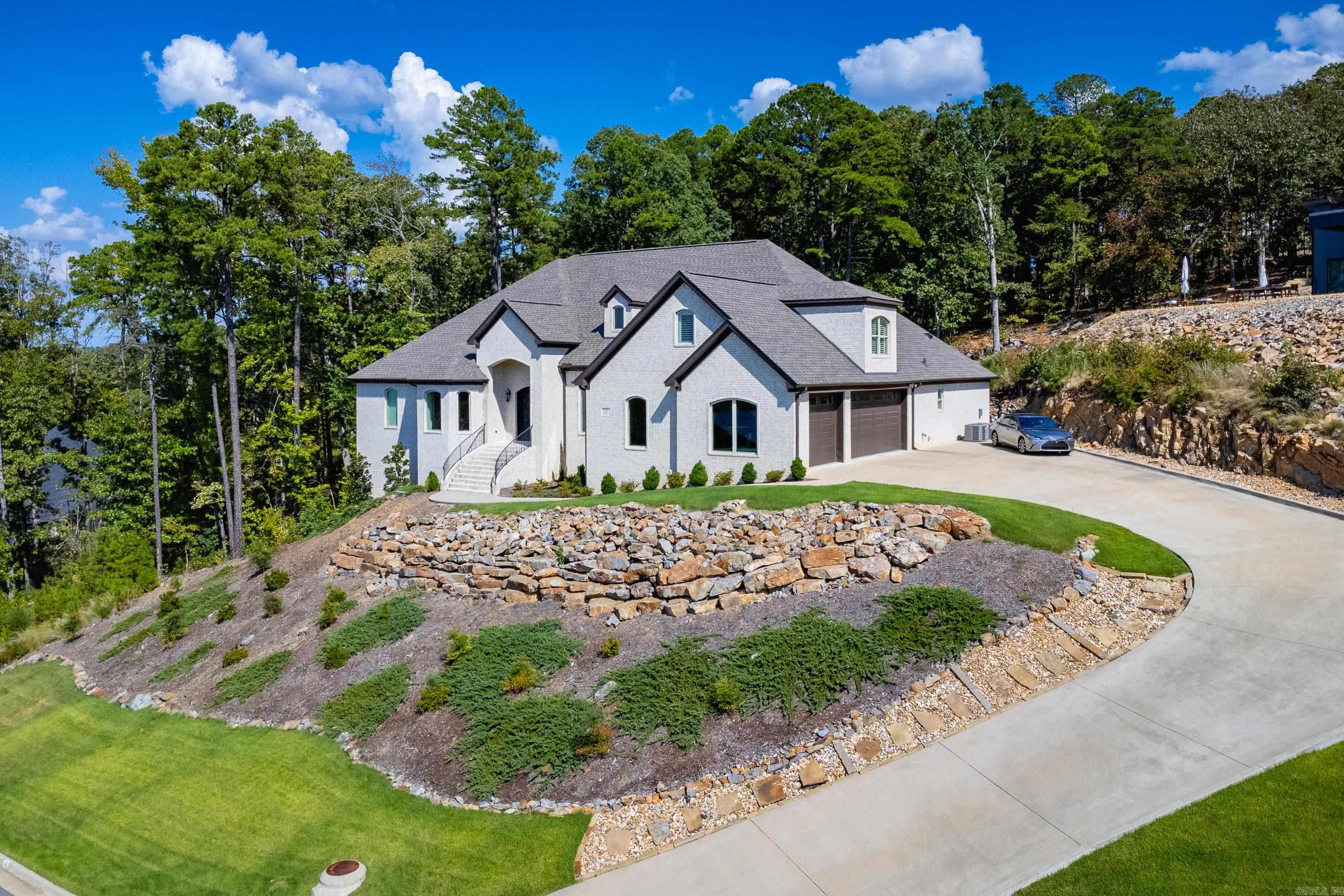 18 Falstone Drive — photo