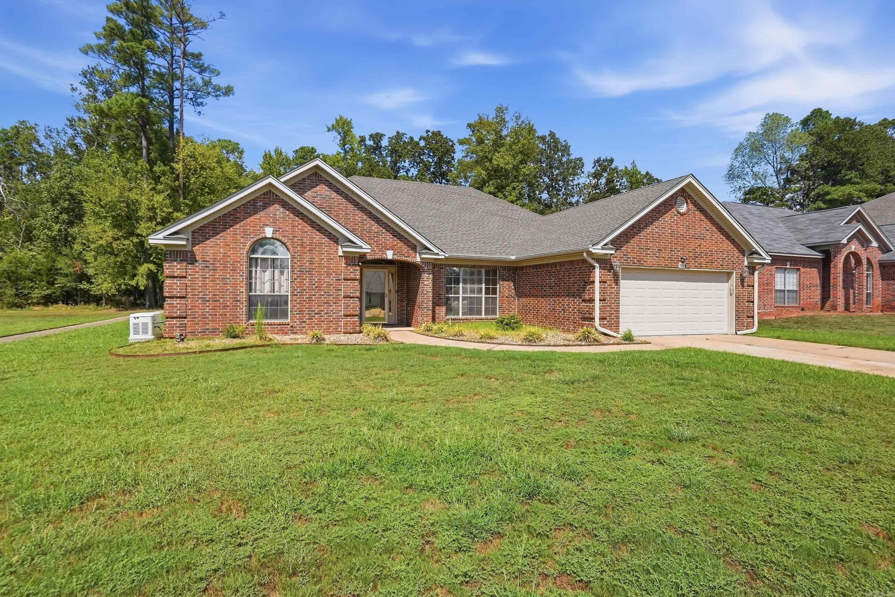 Home in Little Rock, AR 72210 — photo 2