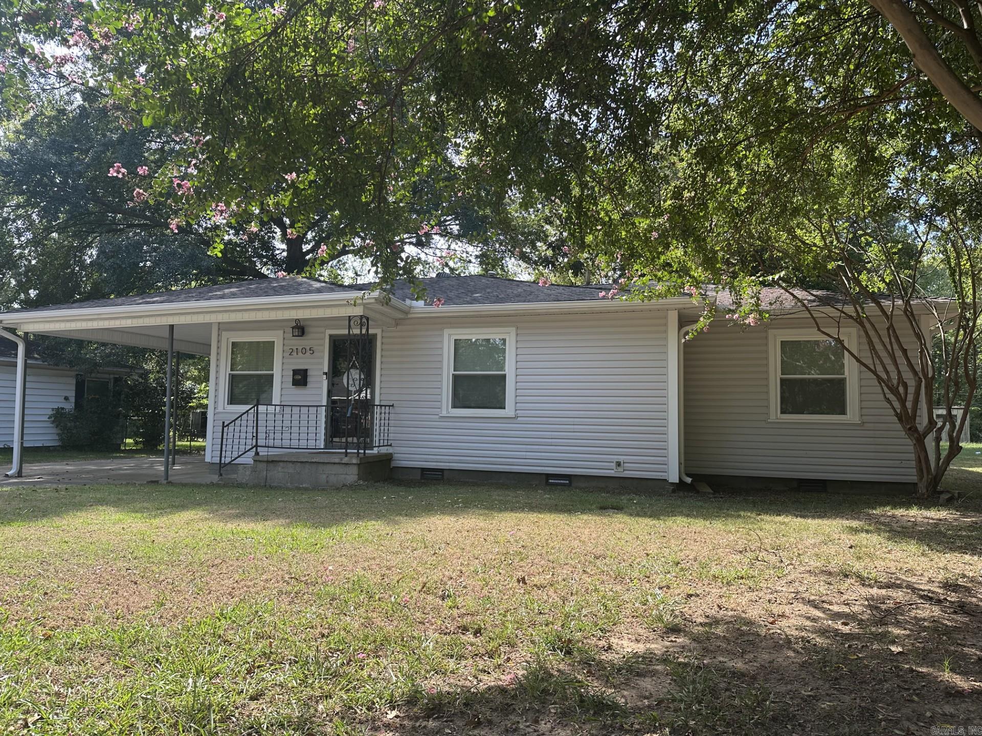 2105 Hairston Street — photo